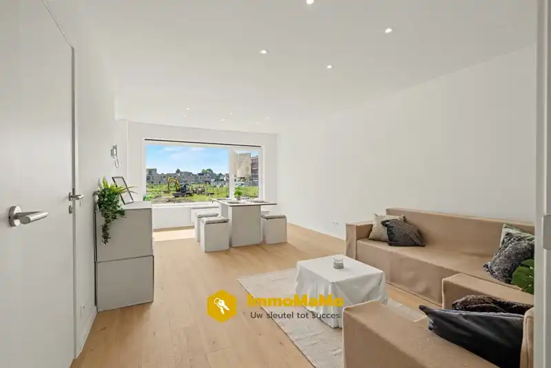 RECENT GERENOVEERD 1 SLAAPKAMER APPARTEMENT TE KOOP IN ZELZATE foto {{pictureIndex}}