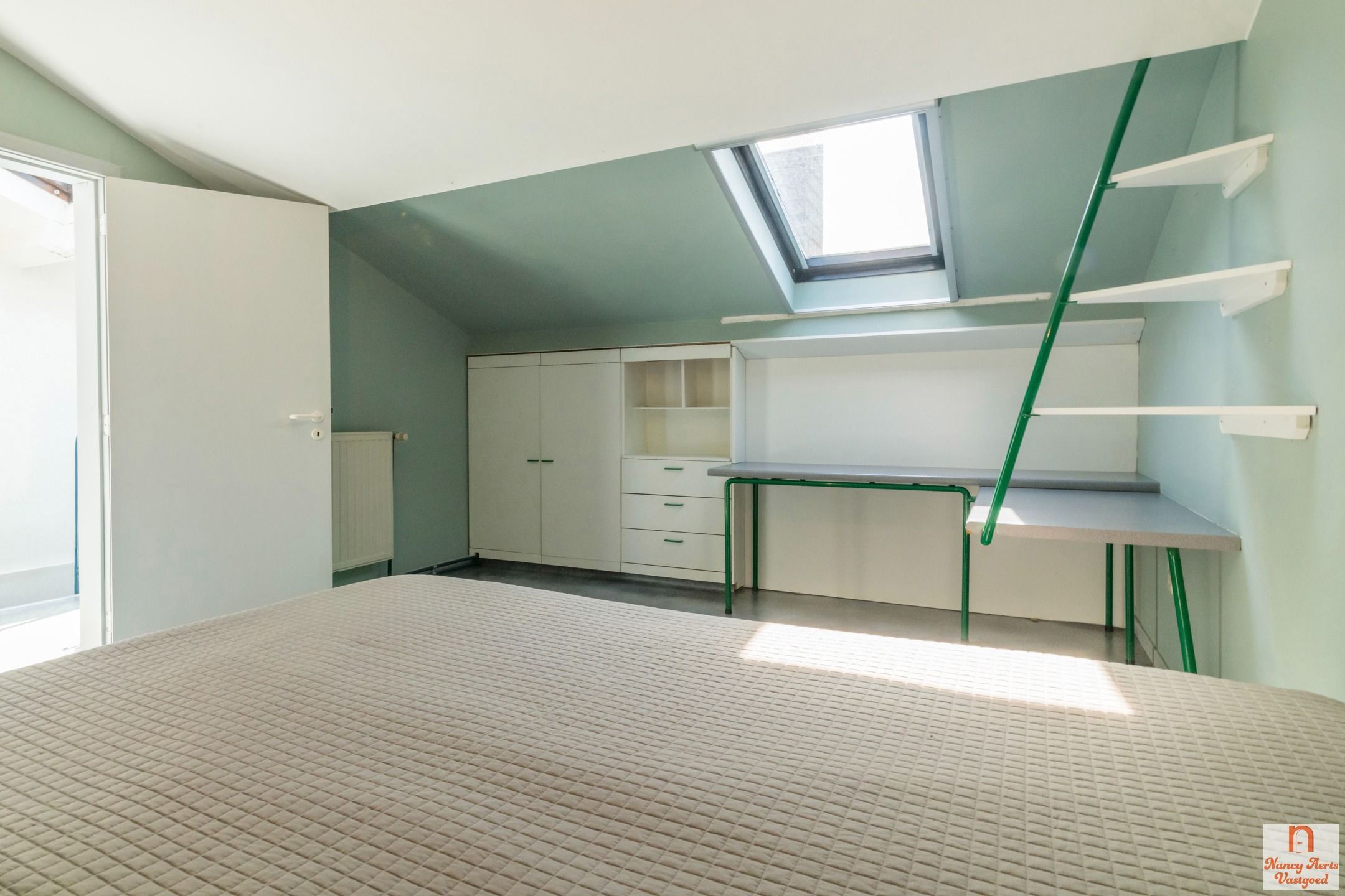 Ruime en instapklare gezinswoning met 6 slaapkamers foto 21