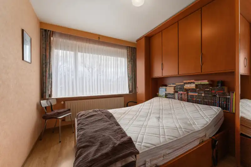 Roeselare : Instapklaar en ruim gerenoveerd appartement op toplocatie ! foto 6