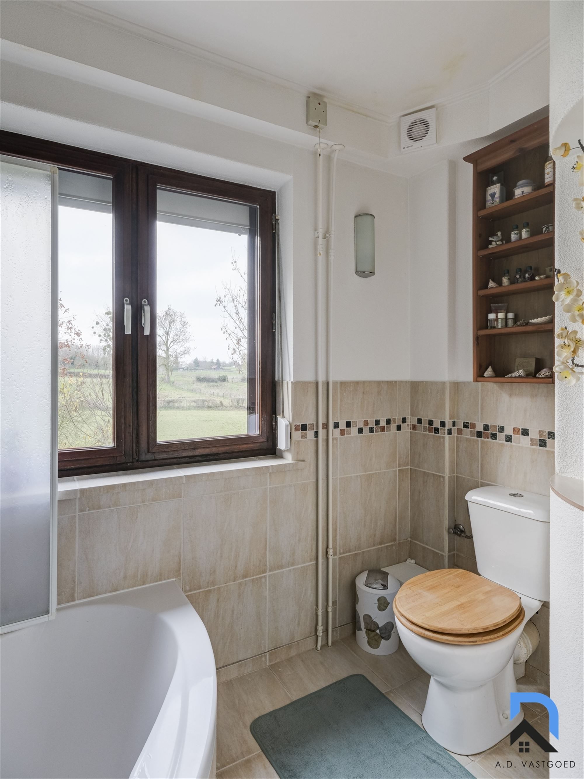 Mooie woning in het groen foto 21