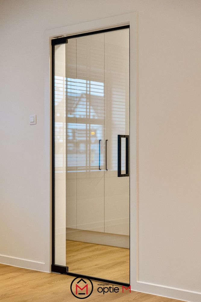 Volledig gerenoveerde woning met 4 slaapkamers en 2 badkamers in Hasselt foto 3