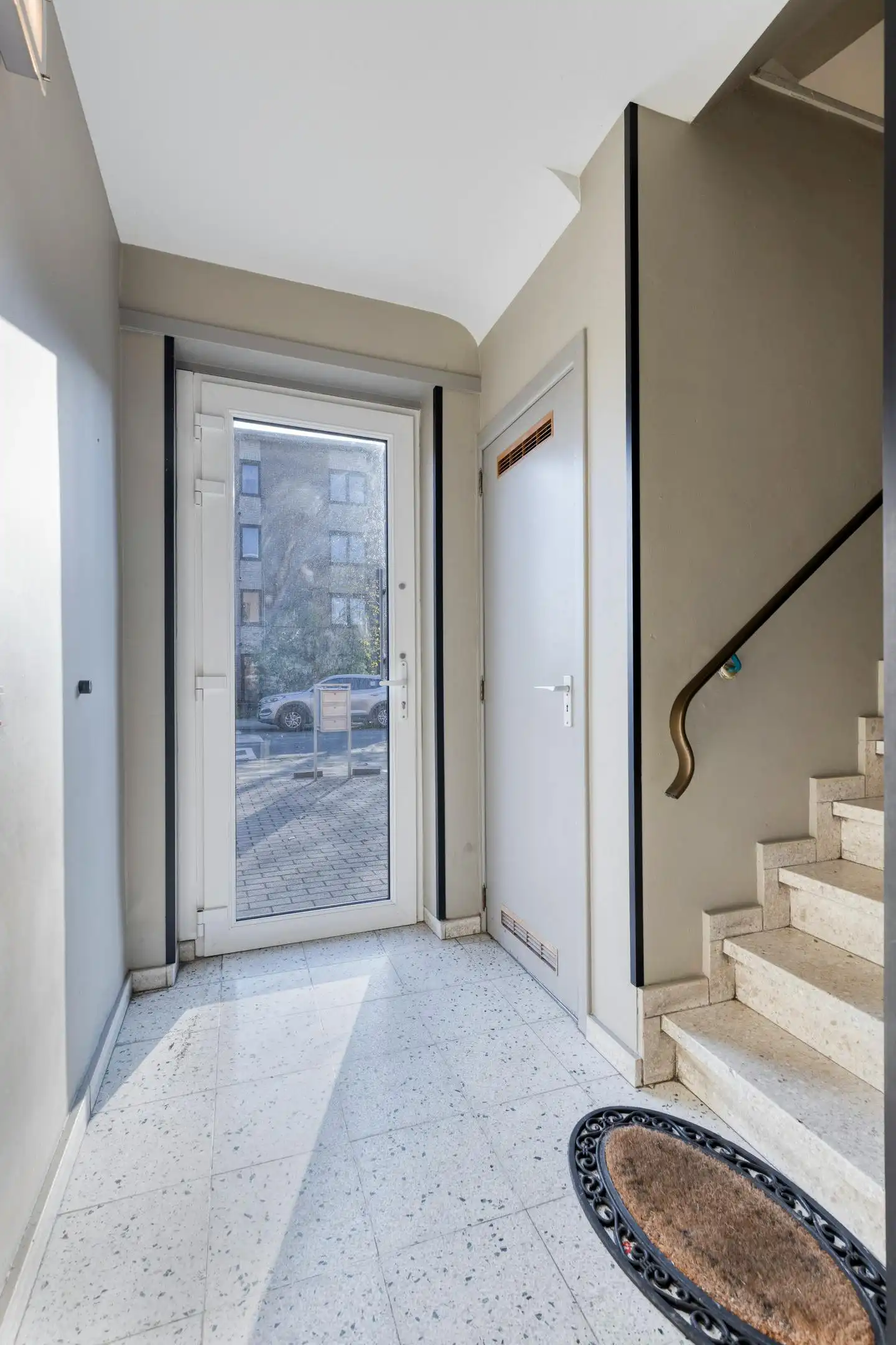Tweeslaapkamerappartement met terras te koop in Merksem foto 19