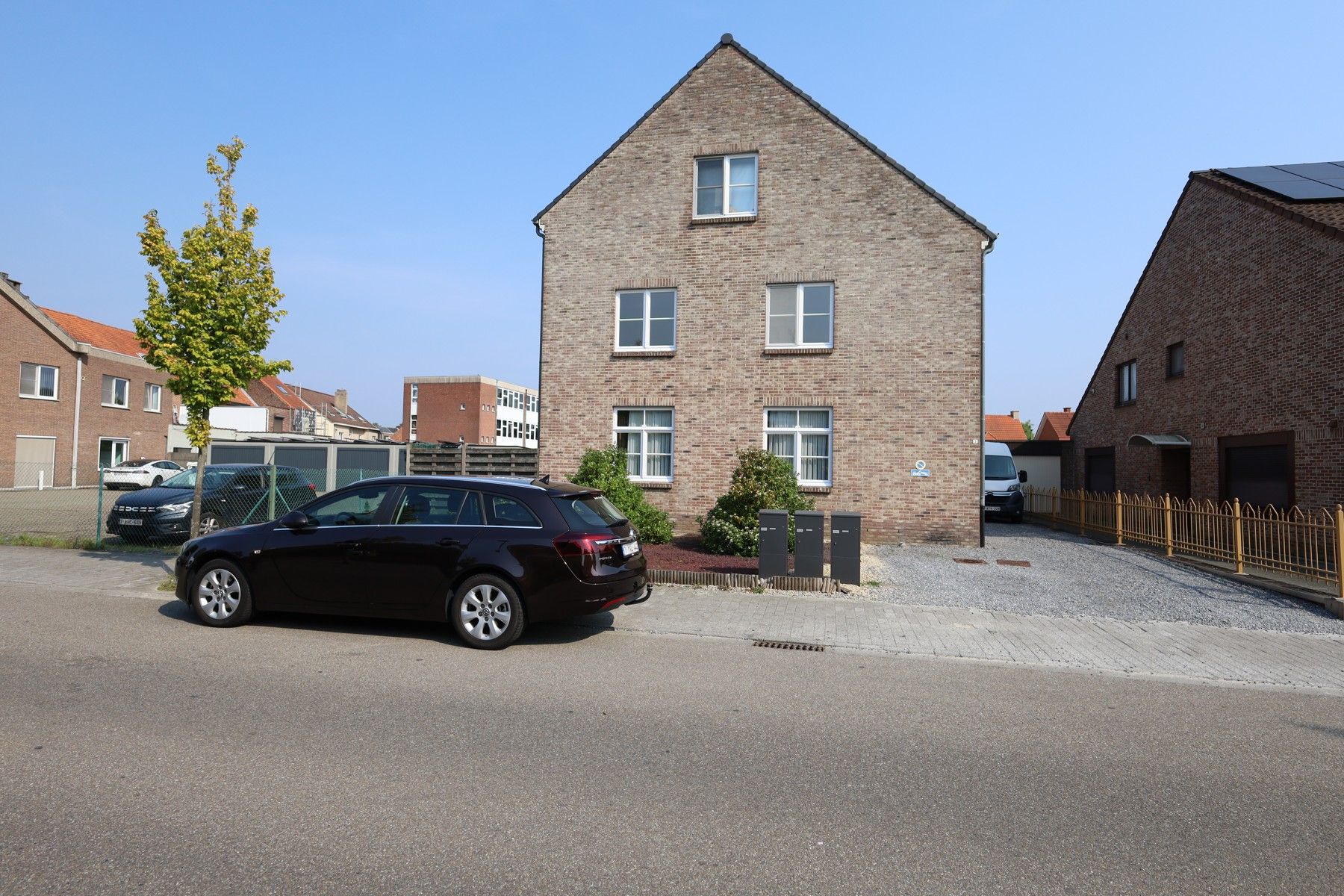 Appartement in centrum Kortenberg 2 slaapkamers, kelder en autostaanplaats foto {{pictureIndex}}