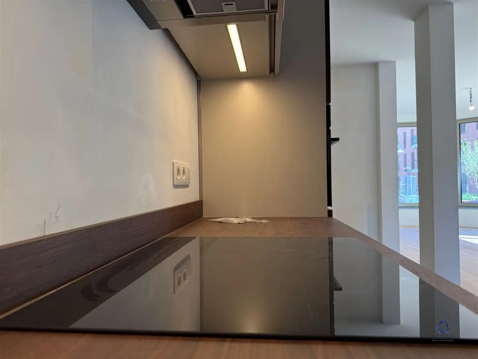 Modern nieuwbouwappt 2-SLK met terras te Tour & Taxis foto 11