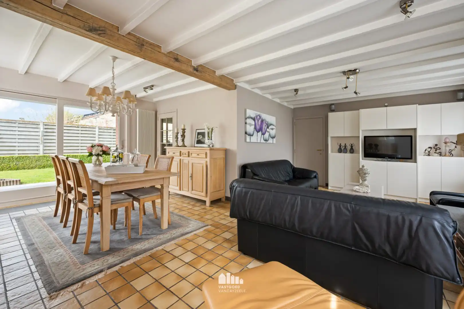 Instapklare villa met zonnige tuin op topligging in rustige wijk te Ieper    foto 12