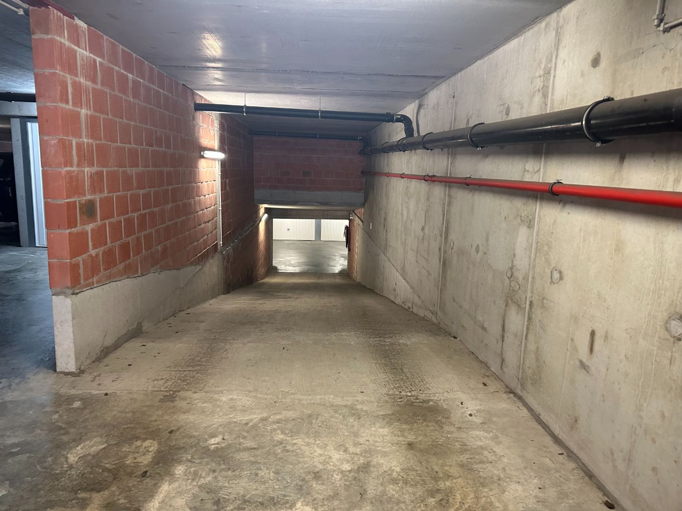 Ruime staanplaats in centrum Blankenberge foto 2