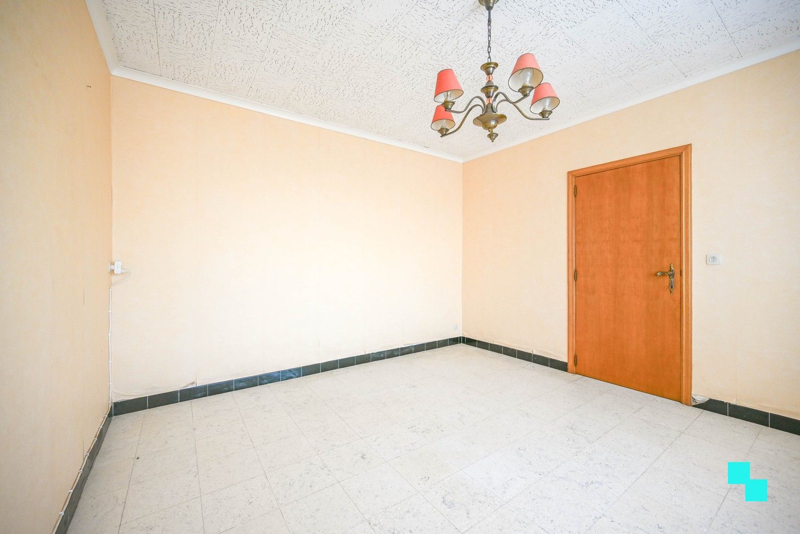 Woning met bijhorende schuur/loods op ruim perceel in Desselgem foto 6