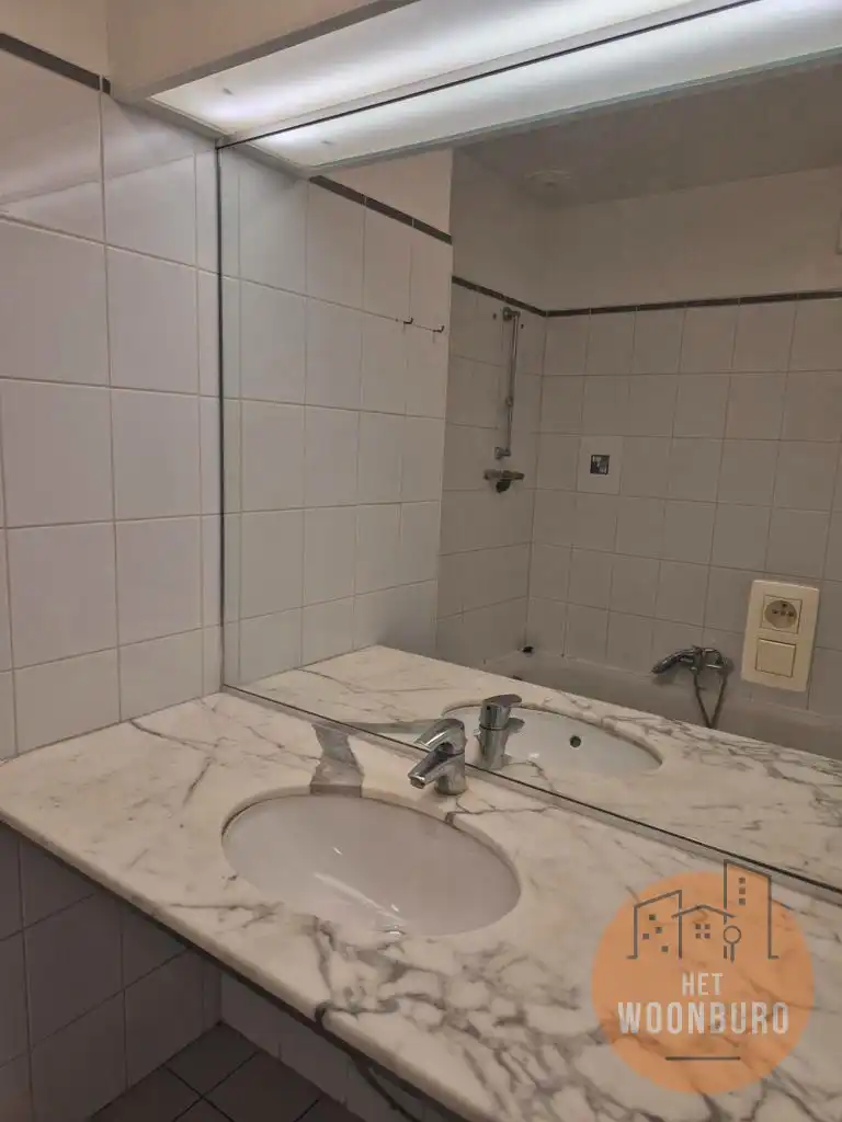 Appt. 1e Verd. met tuin, garage en kelder foto 8