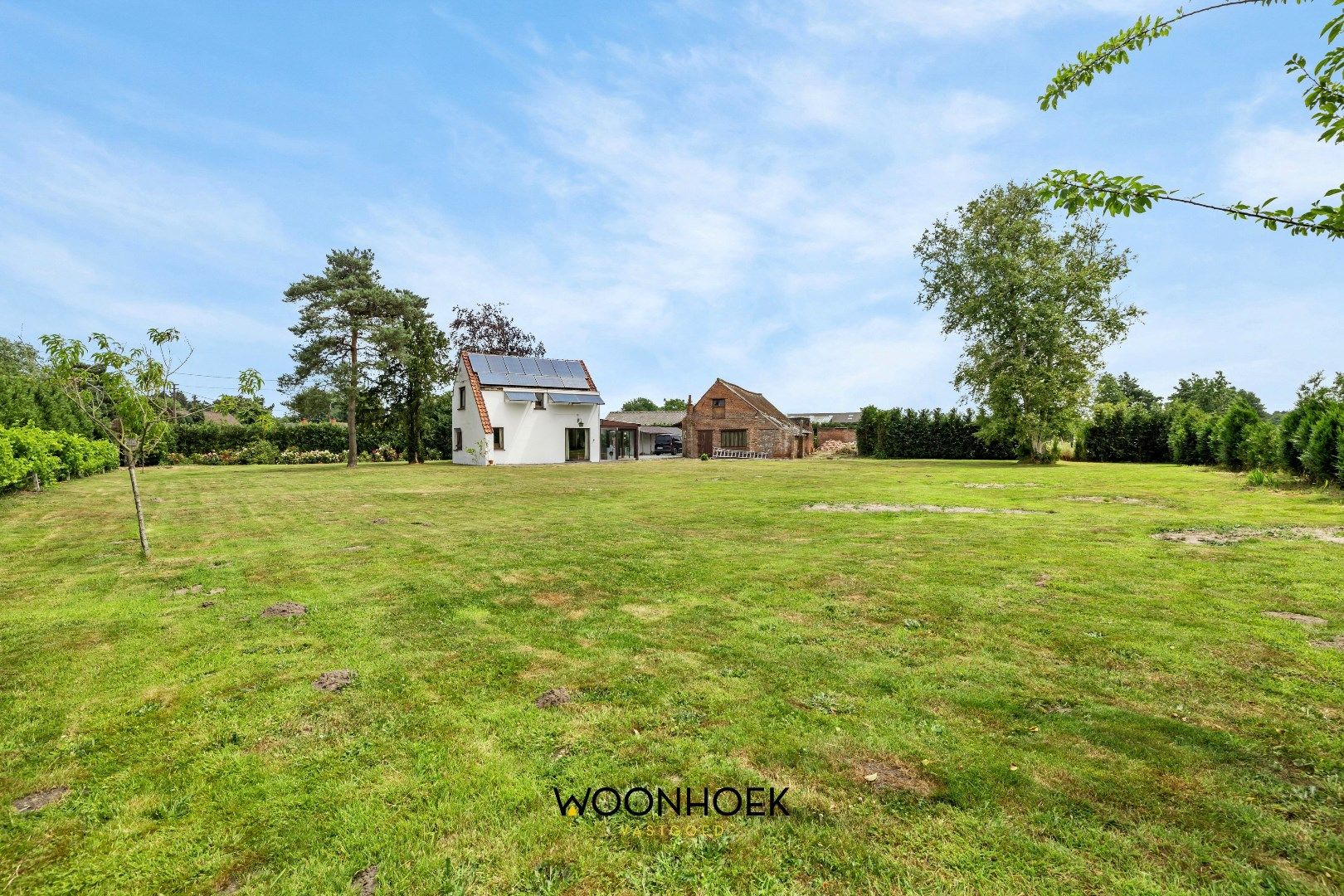 Woning met 2 magazijnen op uniek perceel! foto 3