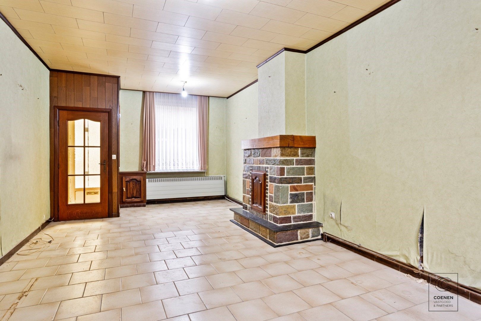 Te renoveren woning met 2 à 3 slpk's, een bew. opp. van 105 m² op een zeer centrale ligging te Lier! foto 6