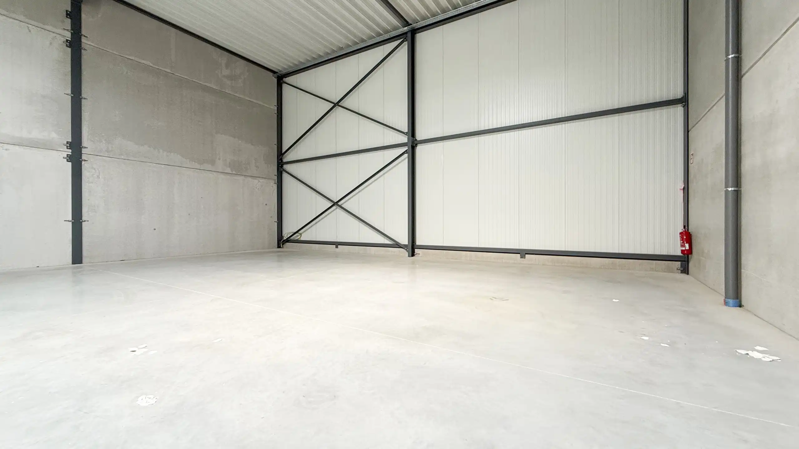 Nieuwbouw KMO-unit van 216 m² op topligging in Beringen! foto 6