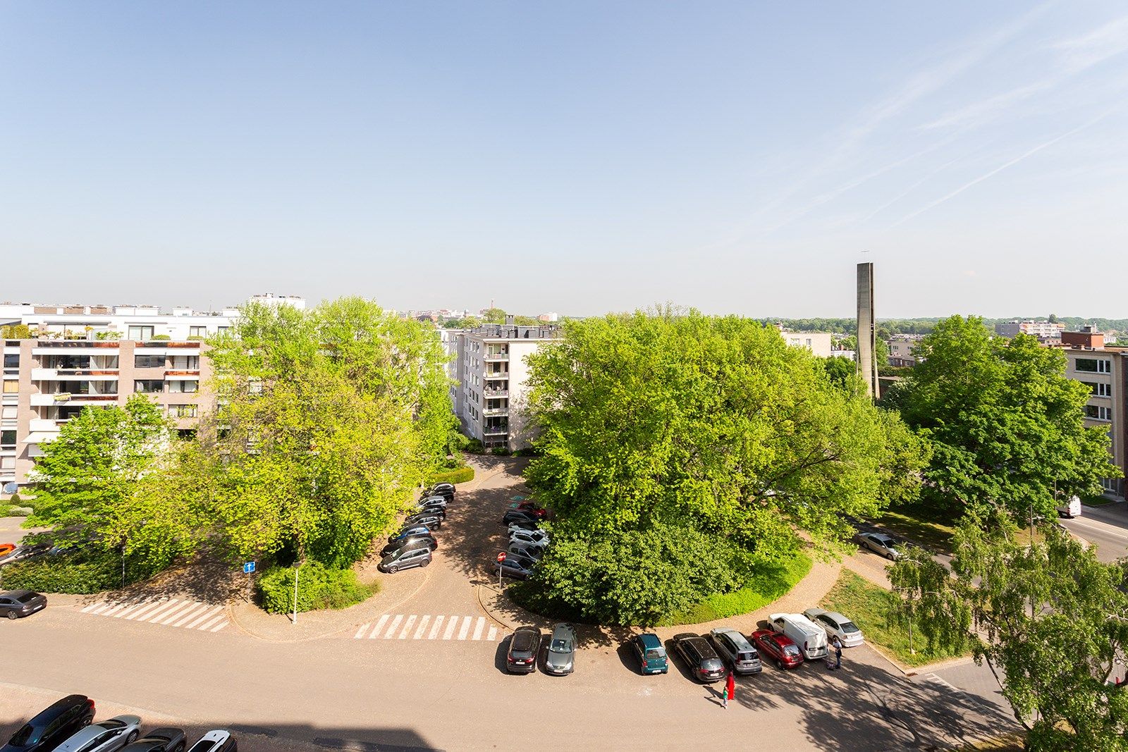 Appartement met 3 slpks, 2 bdks, 3 terrassen en parking foto 7