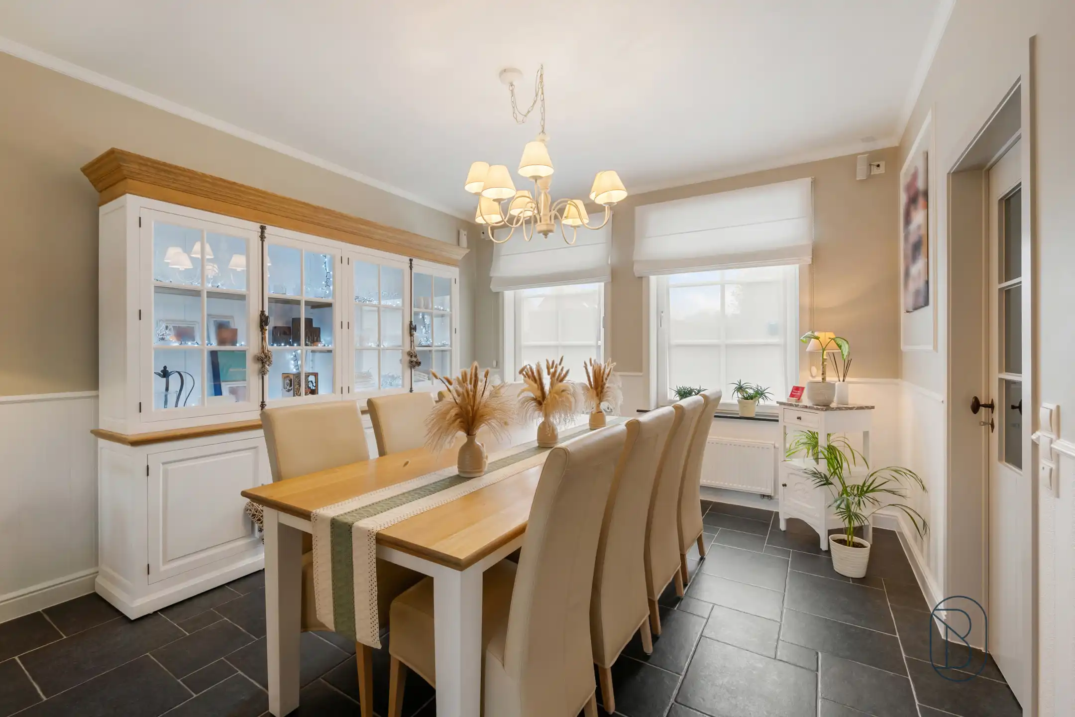 Instapklare energiezuinige woning met garage in Heule foto 10