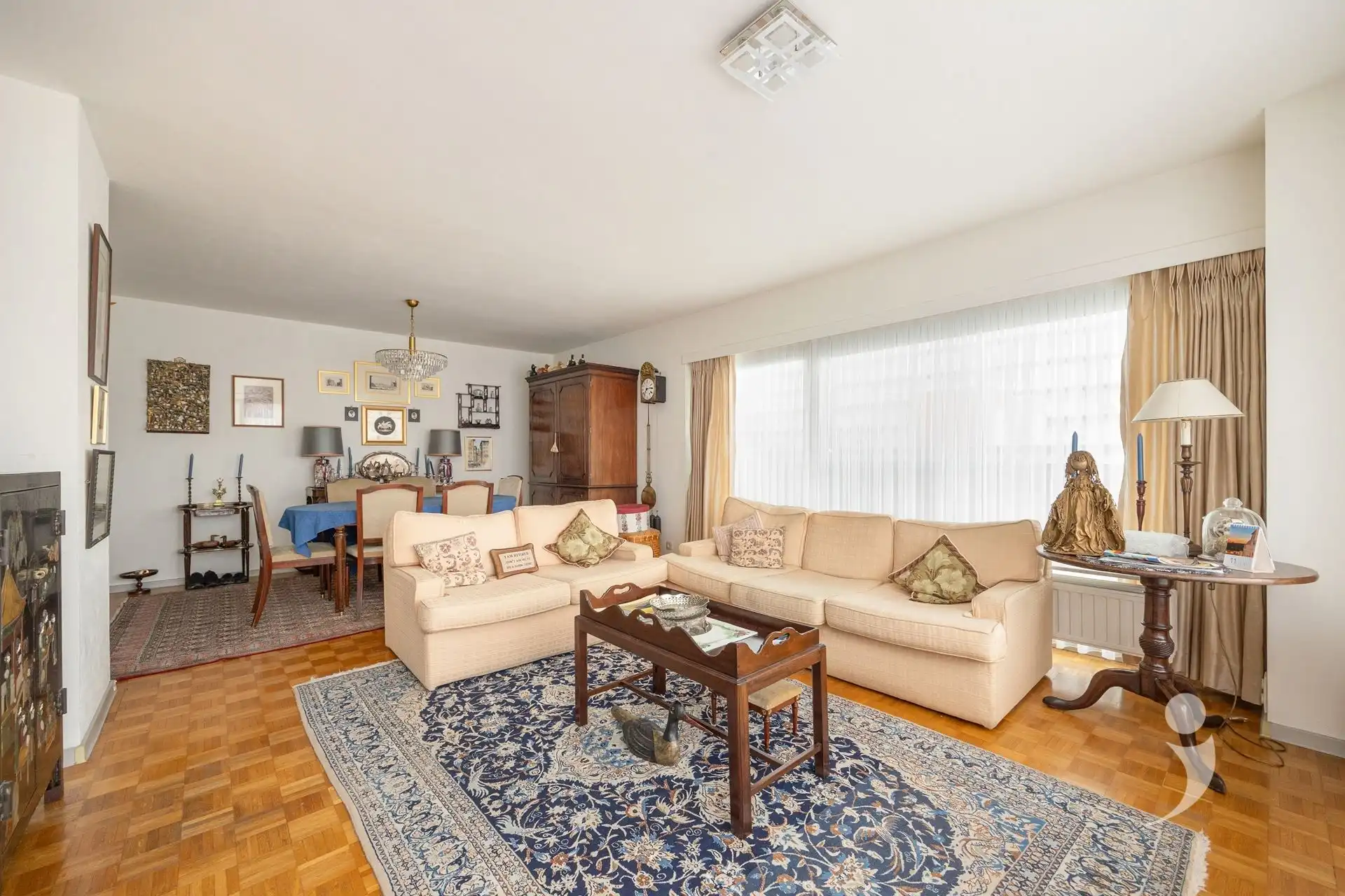 Ruim appartement met 3 slaapakamers en garagebox foto 6