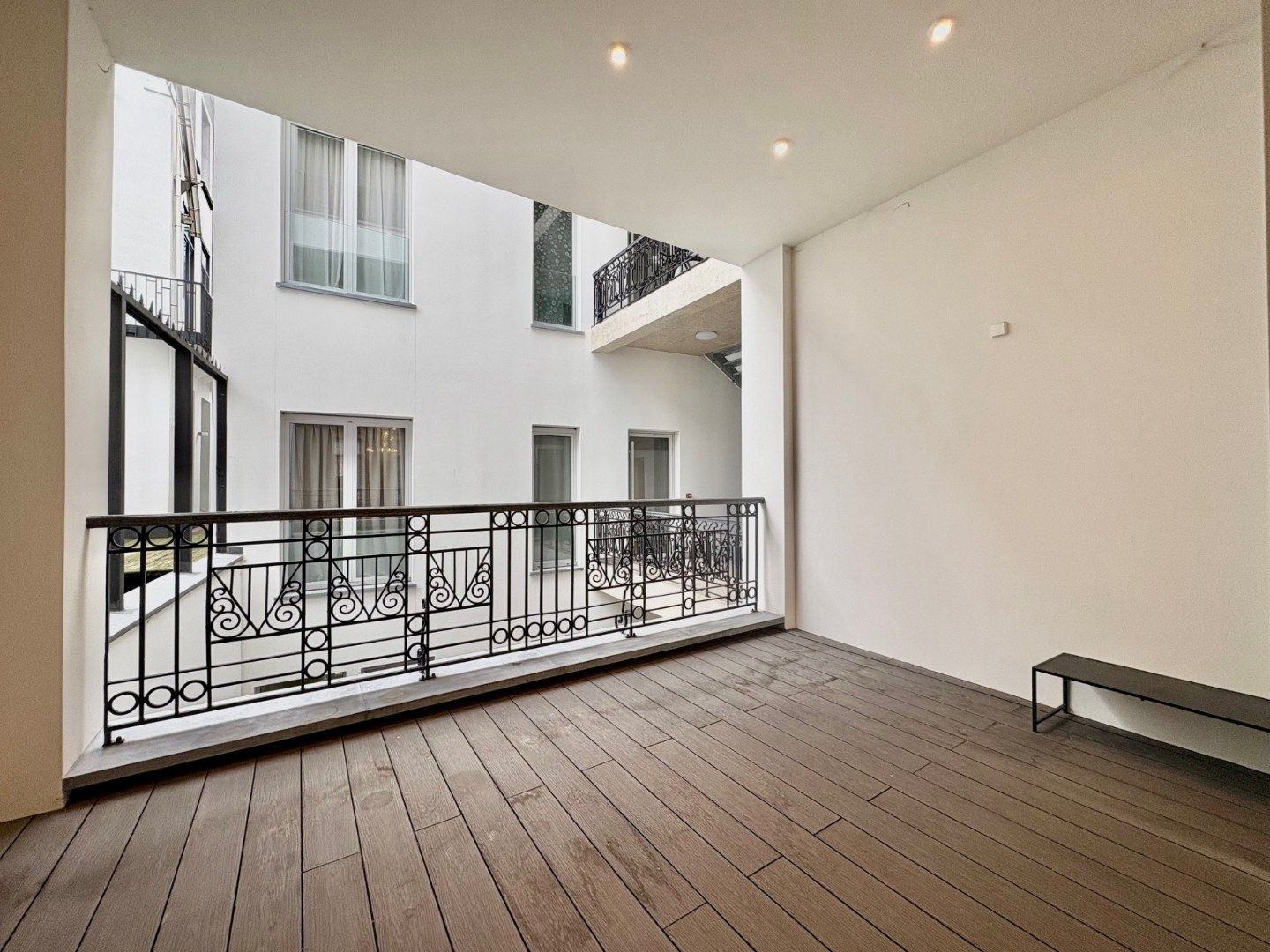 Sfeervol 1-slaapkamerappartement met groot terras foto 4