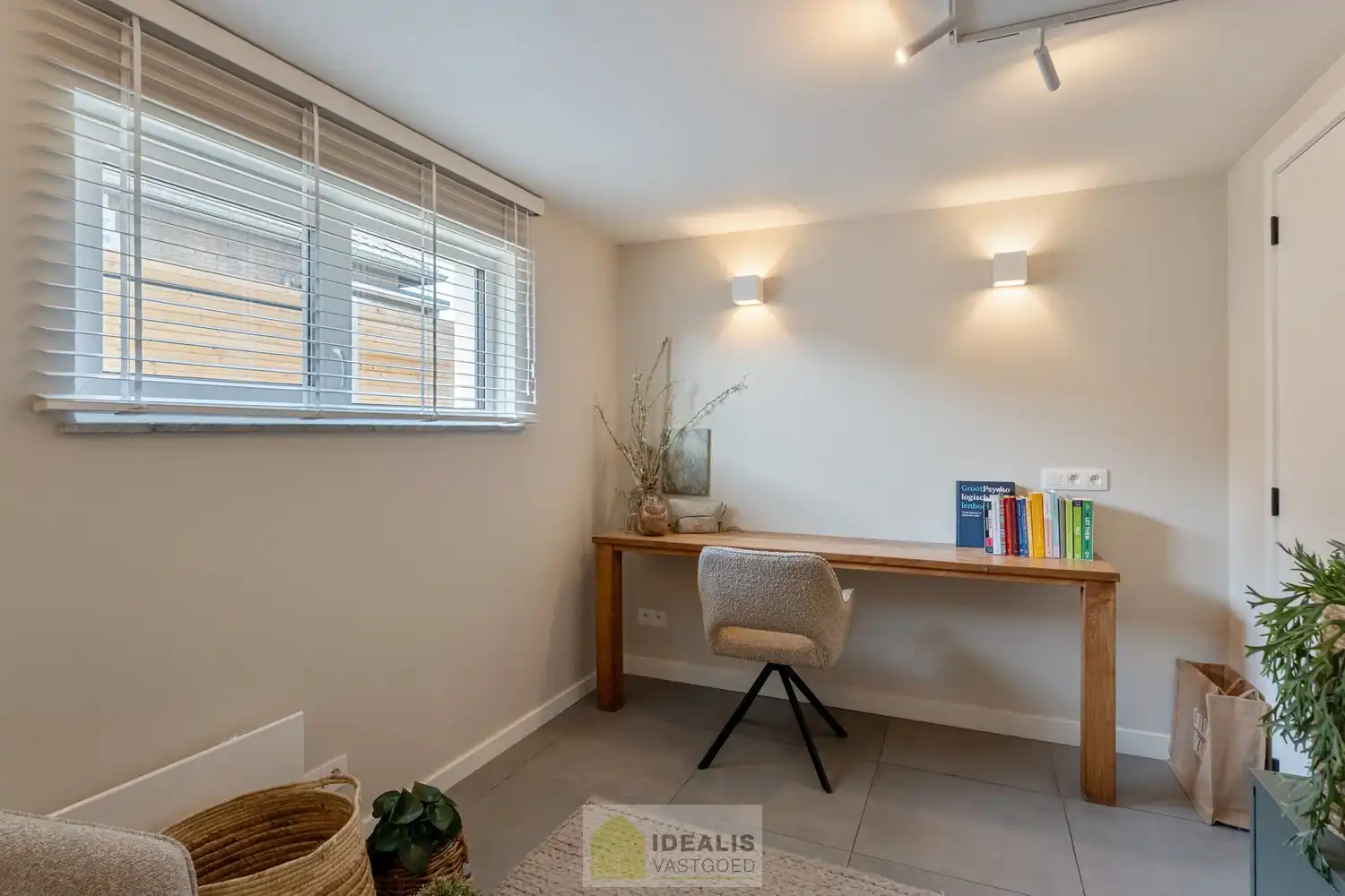 IDEALIS VASTGOED – Een prachtige instapklare woning in het fijne Hamont op een steenworp van de NL-grens! foto 43