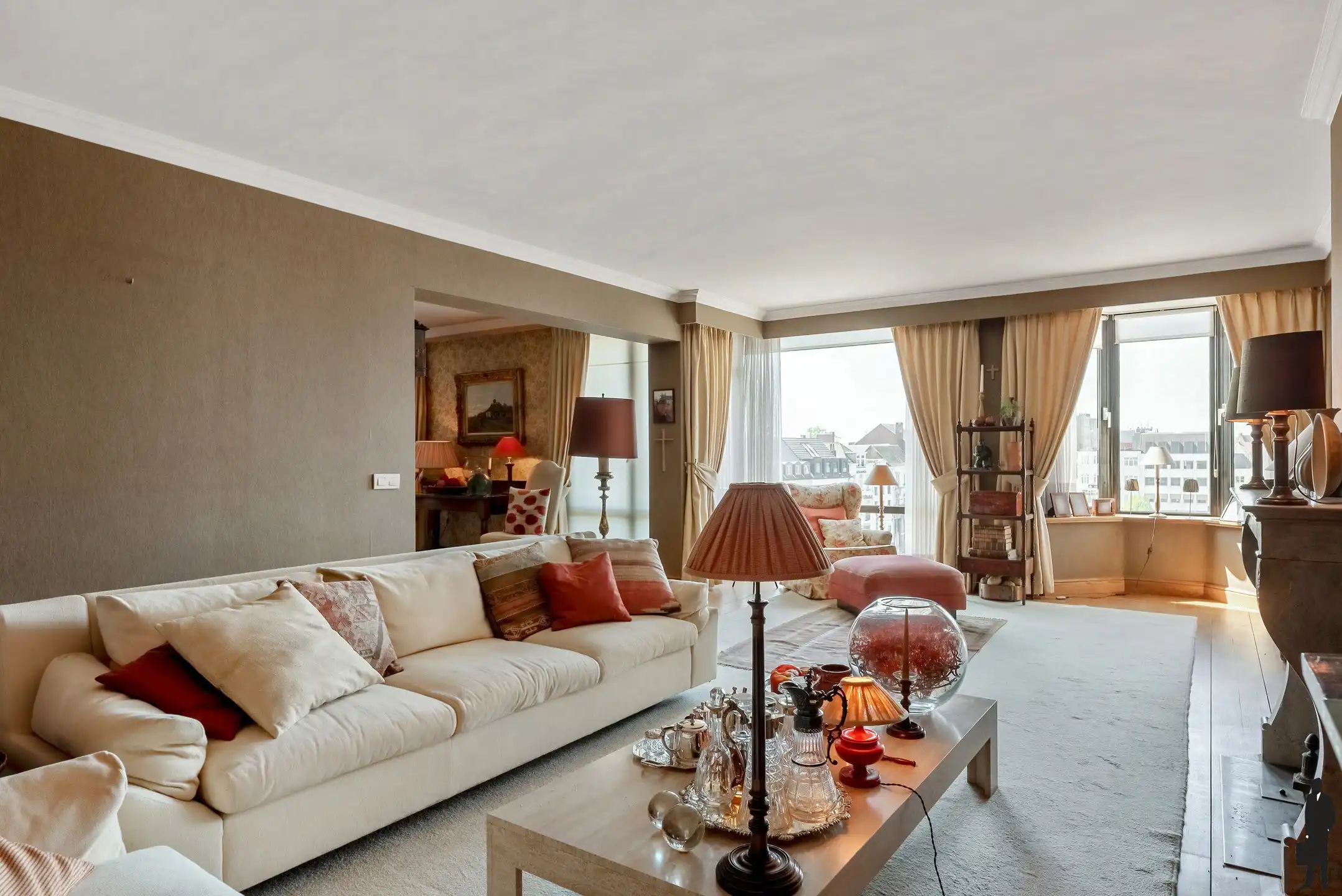 Exclusief appartement van 244m² op de Grote Markt foto 7