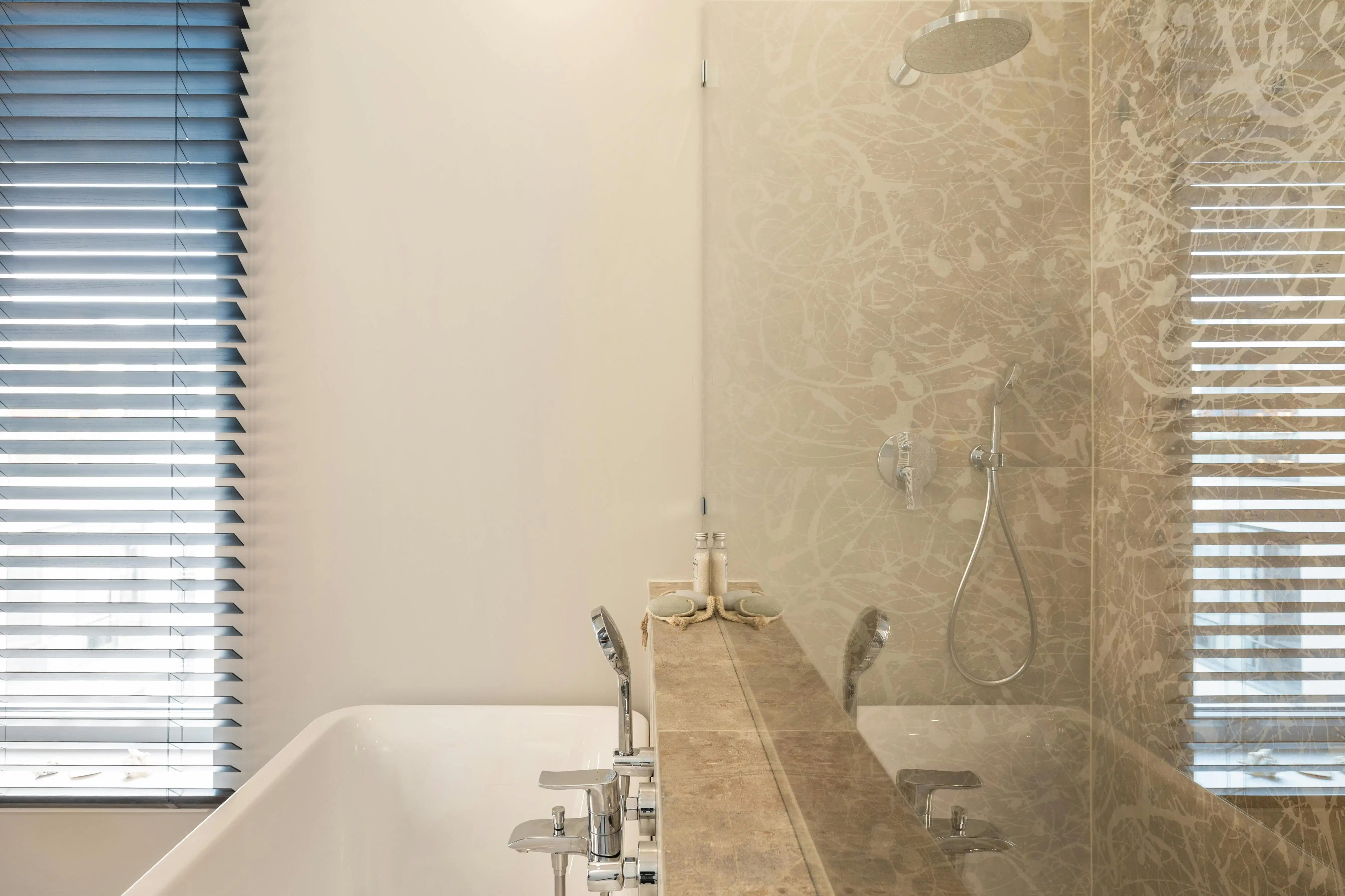 Luxe appartement met zicht op de torens te koop te Gent foto 18