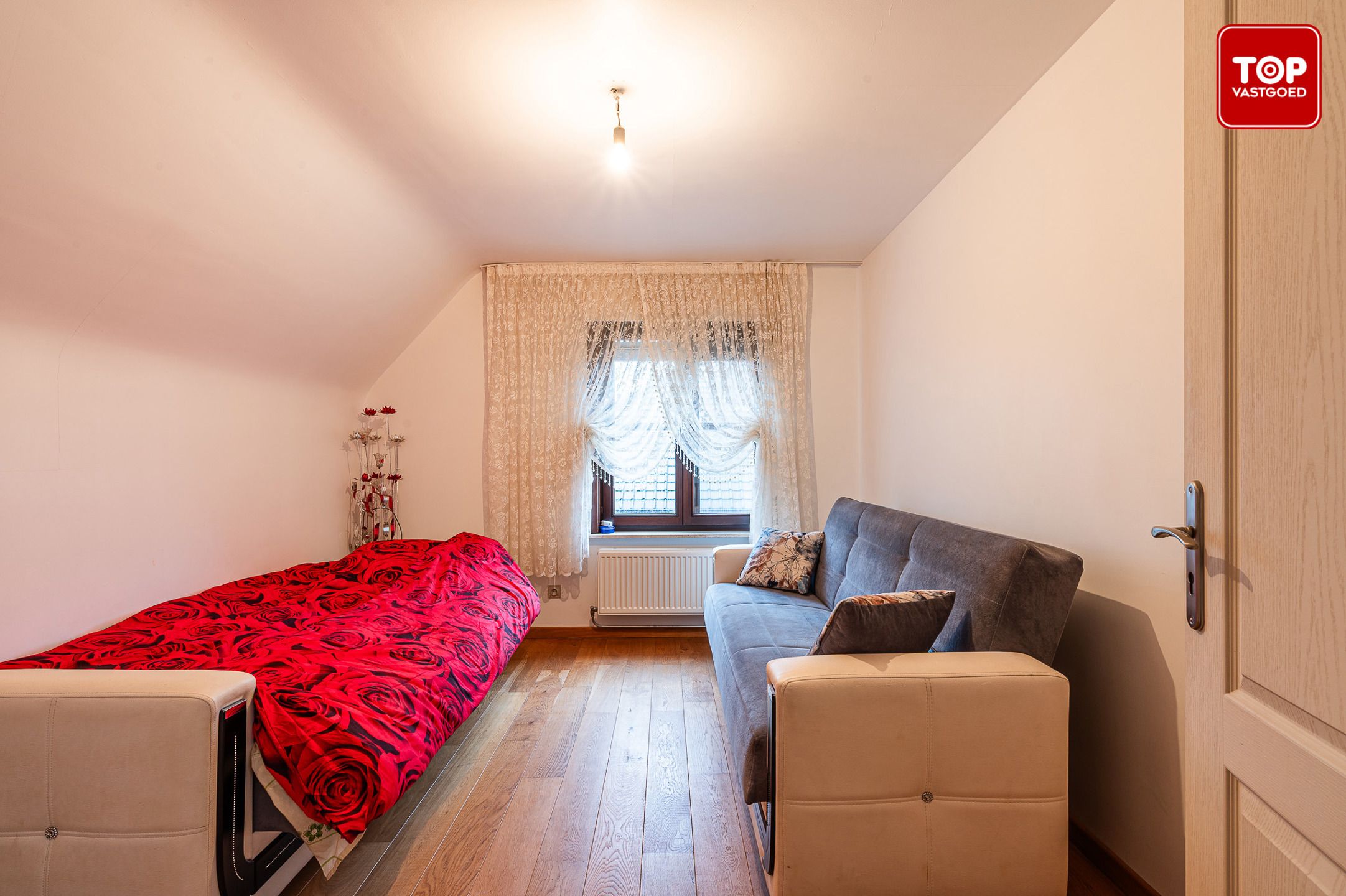 Gezellige gezinswoning met prachtige tuin  foto 17