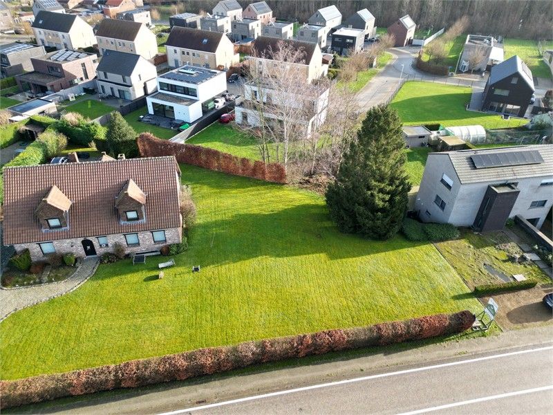 GOED GELEGEN BOUWGROND GESCHIKT VOOR OPEN BEBOUWING IN HEERS foto 3