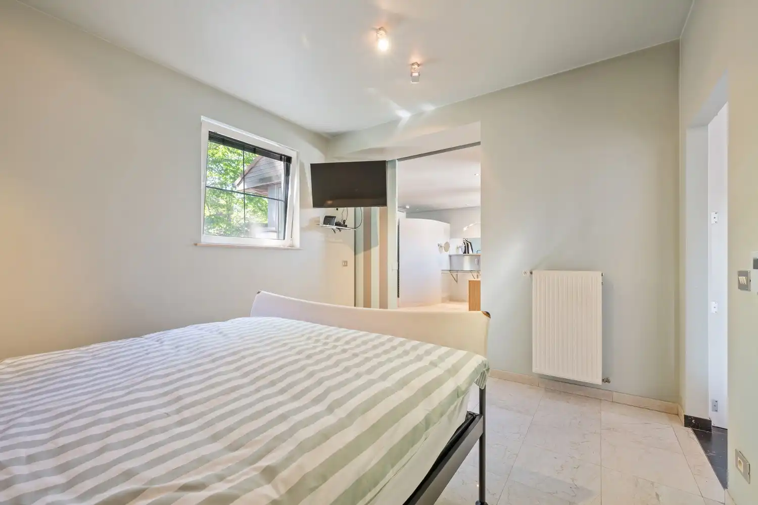 Stijlvolle villa met luxueuze afwerking en zonnige tuin ! foto 24