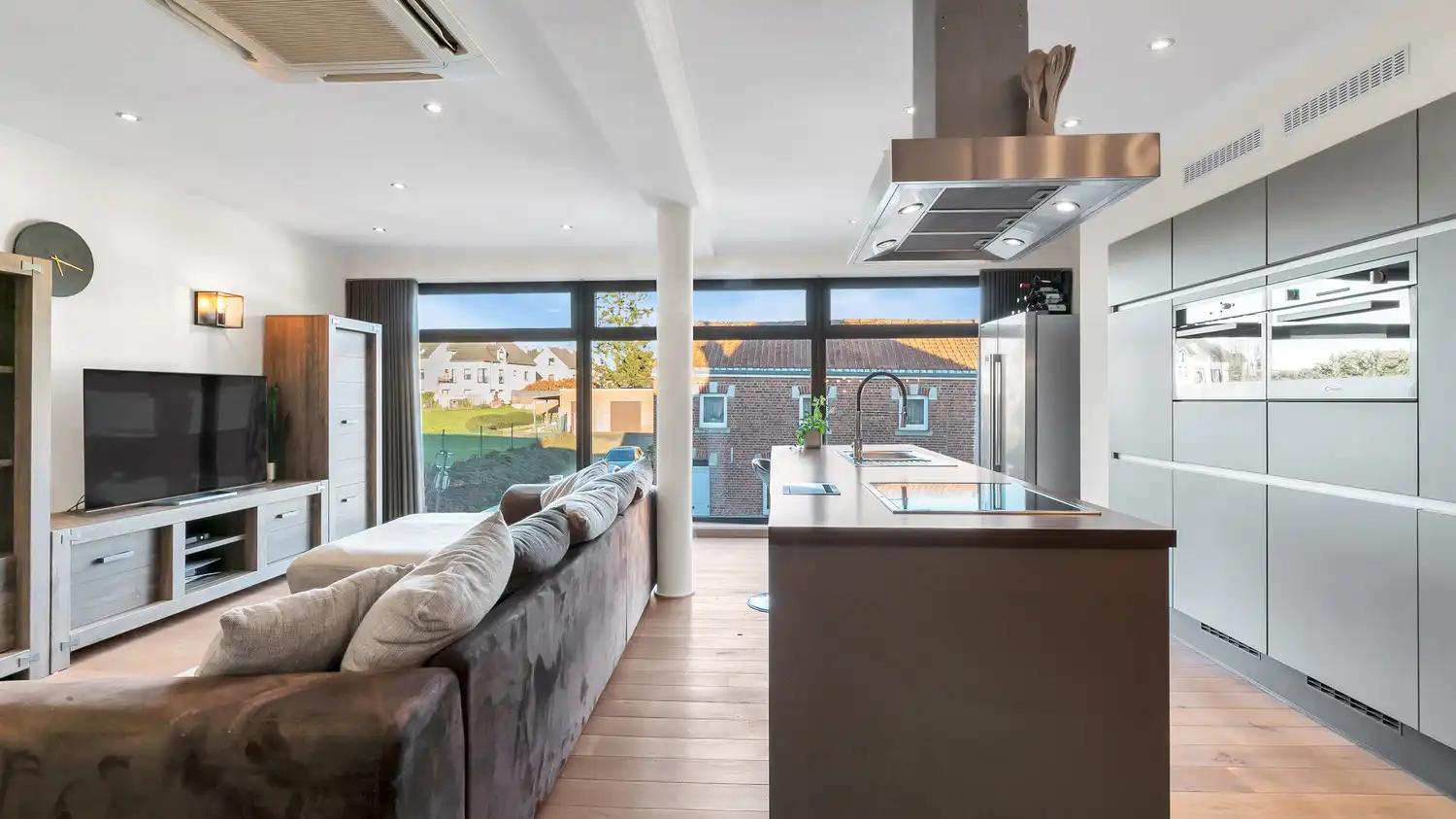 Instapklare rijwoning met tuin en terras in het landelijke Heers foto 9