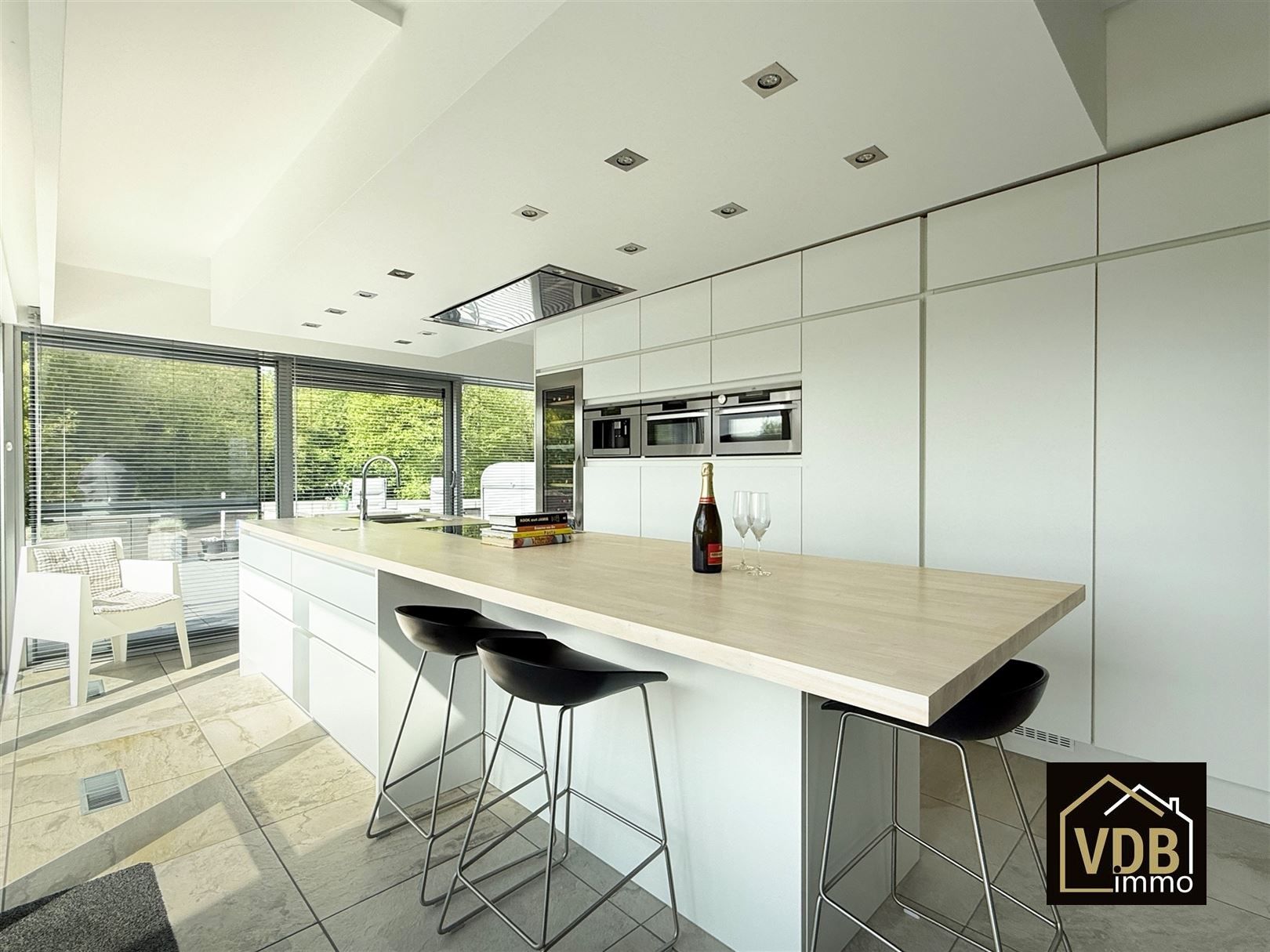 Penthouse zeer goed afgewerkt foto 2