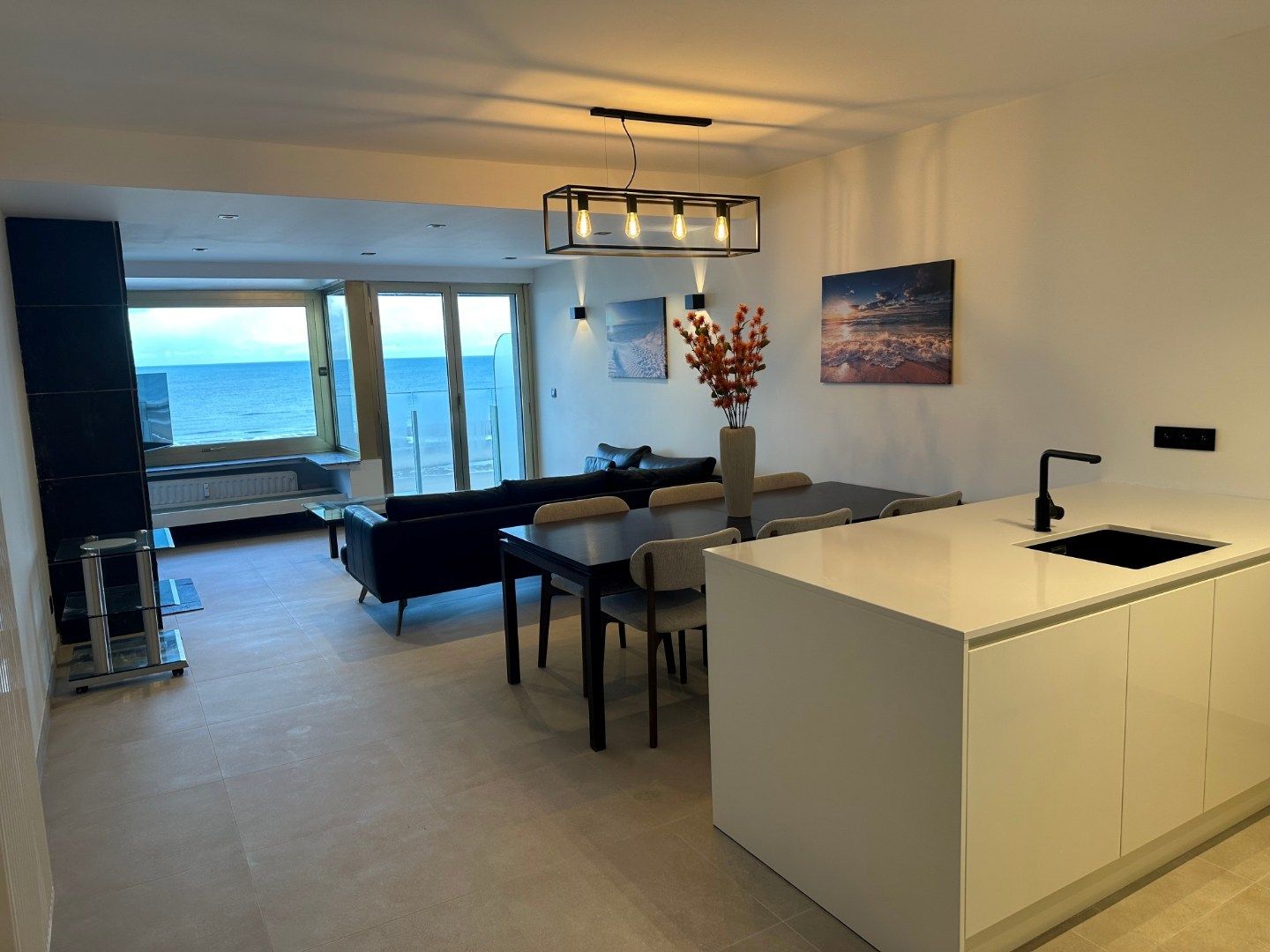 Exclusief luxe   3 slpk.  appartement met frontaal zeezicht en centraal op Zeedijk .    3  terrassen !  Direct aan het strand op topligging! foto 27