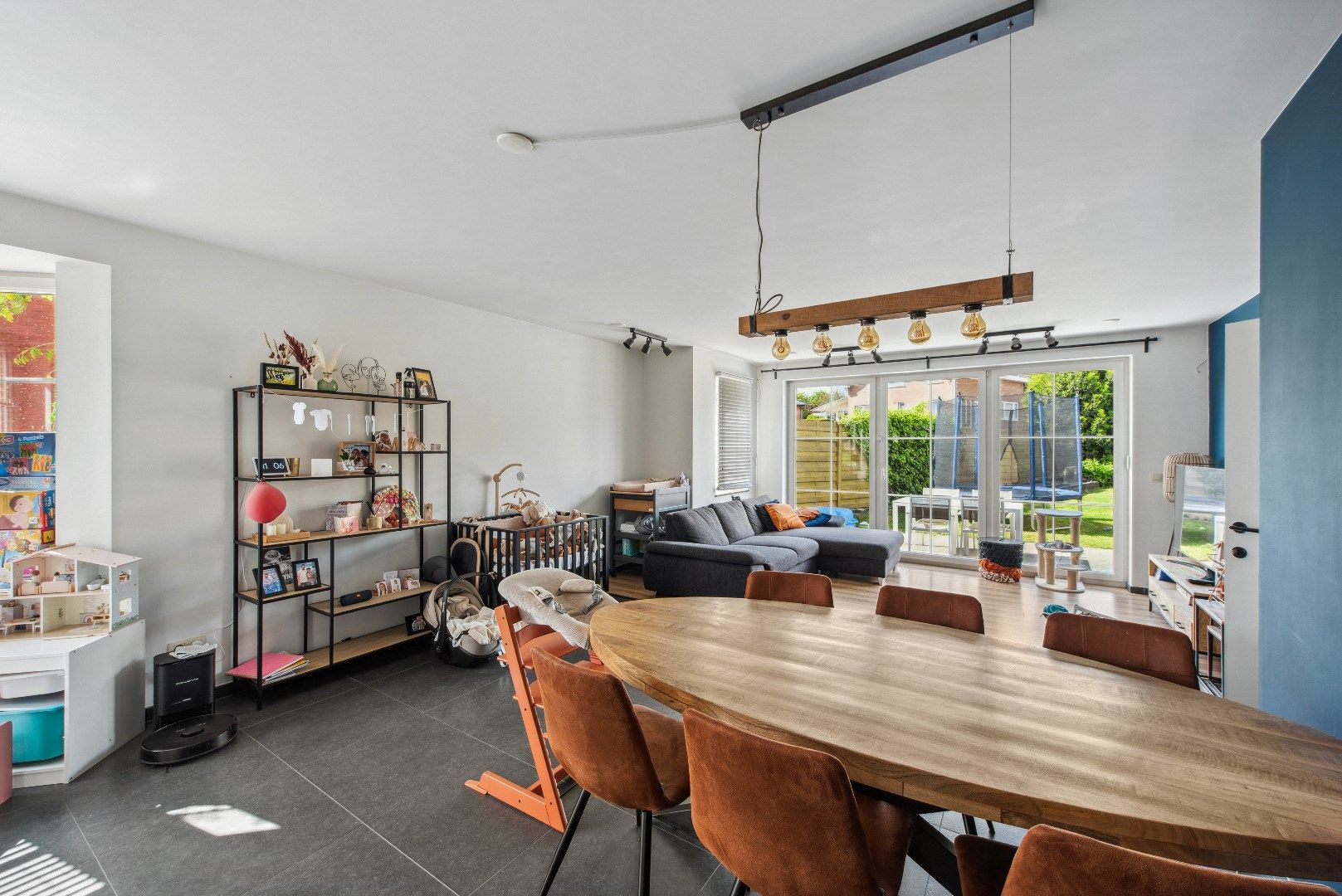 Gezinswoning in pastoriestijl met garage en 4 slaapkamers foto 6