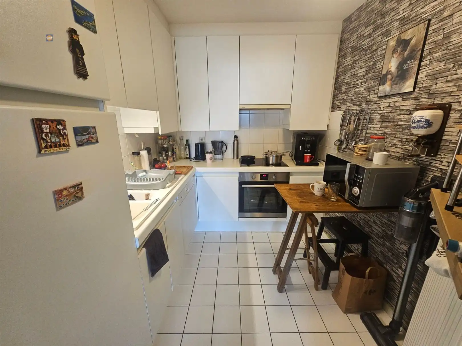 Lichtrijk 2-slaapkamer appartement met terras, garage en zicht op het kanaal foto 4