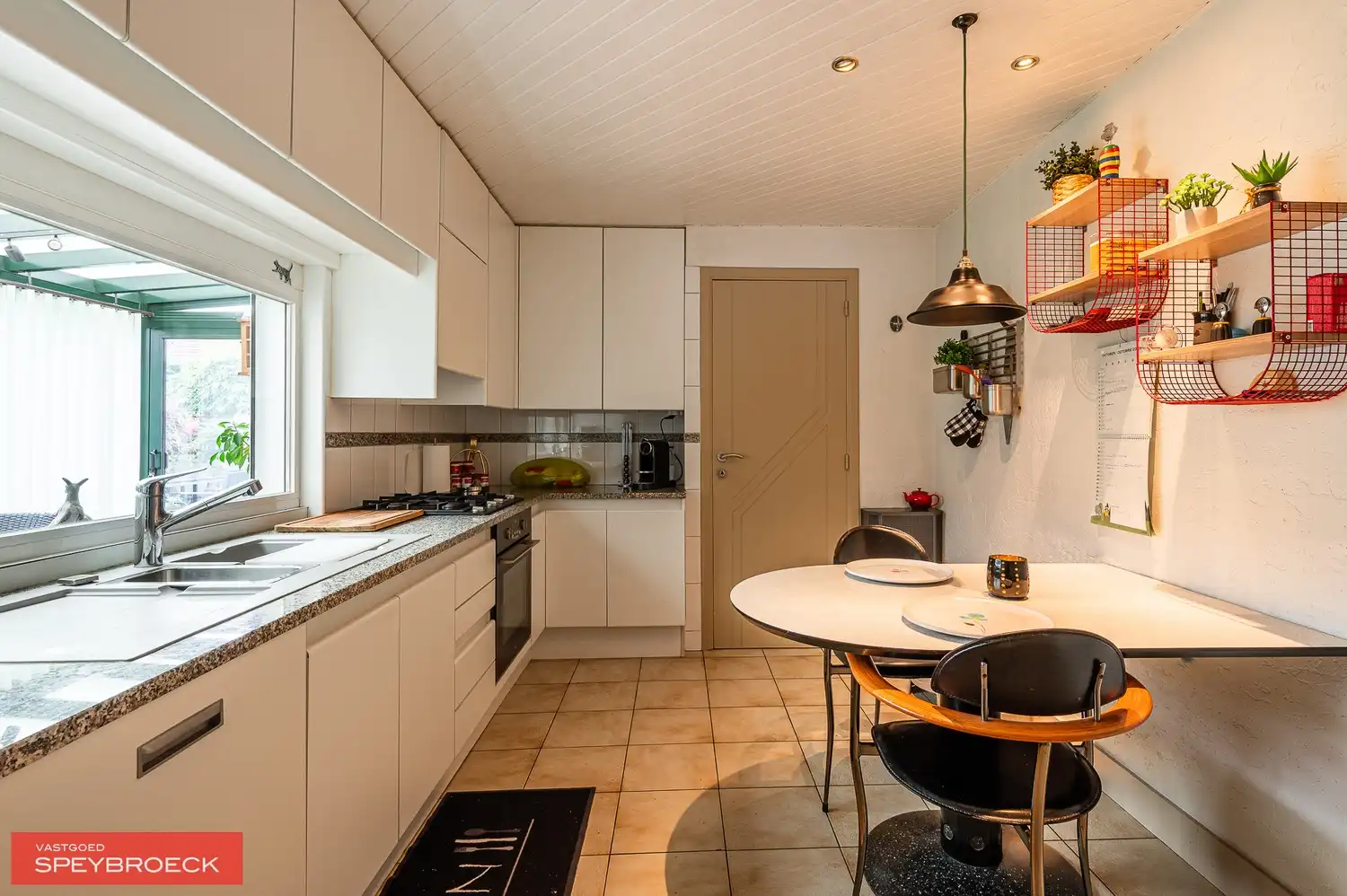 TE KOOP – DRONGEN aan de Koninginnelaan 49 foto 13