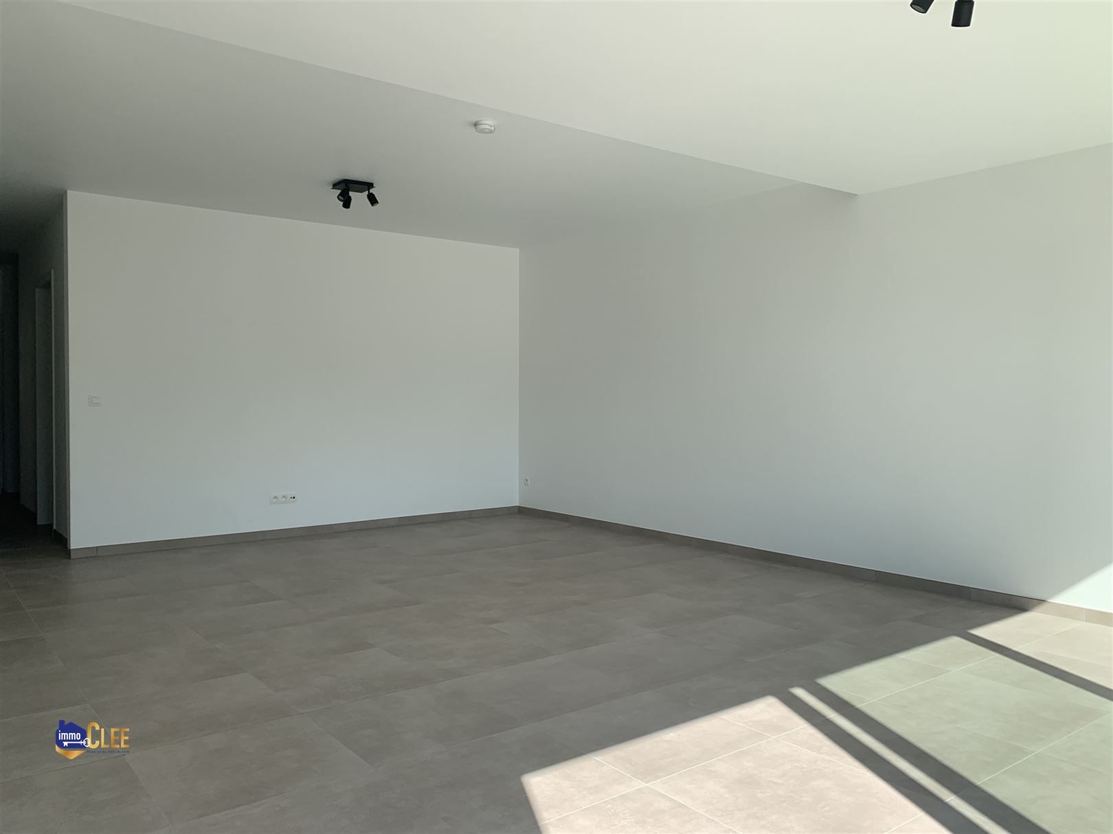 Ruim gelijkvloers appartement in Sint-Truiden foto 3