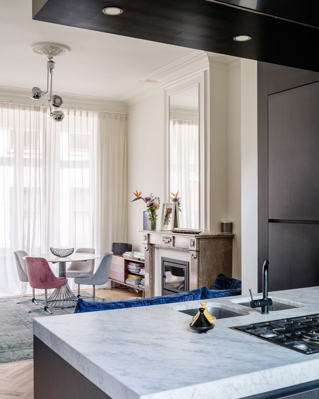 Bijzondere ‘Fin de siècle’ herenwoning, rustig gelegen nabij Dok-Noord. foto 2
