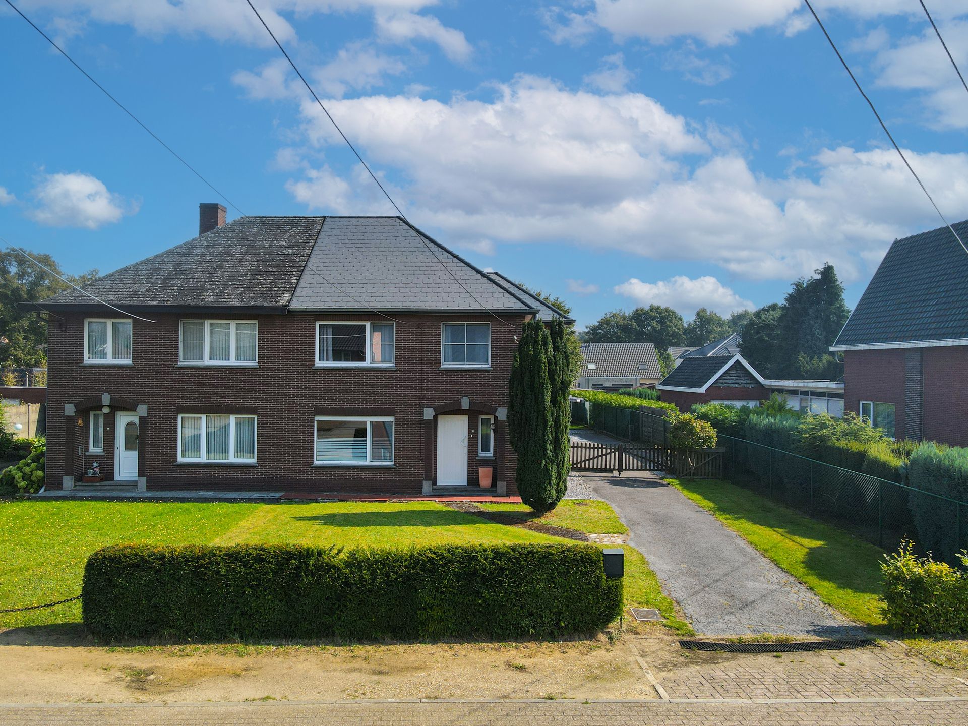 Instapklare woning met woonopp. van 309m² te Houthalen! foto 47