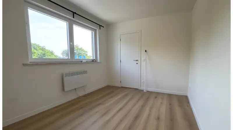 Vernieuwd 1-slaapkamerappartment te huur in Sint-Michiels Brugge foto 7