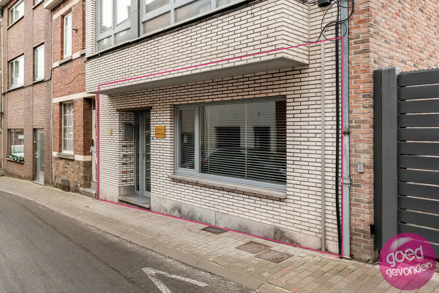 Kantoor - praktijkruimten - centraal - app. mogelijk foto 18