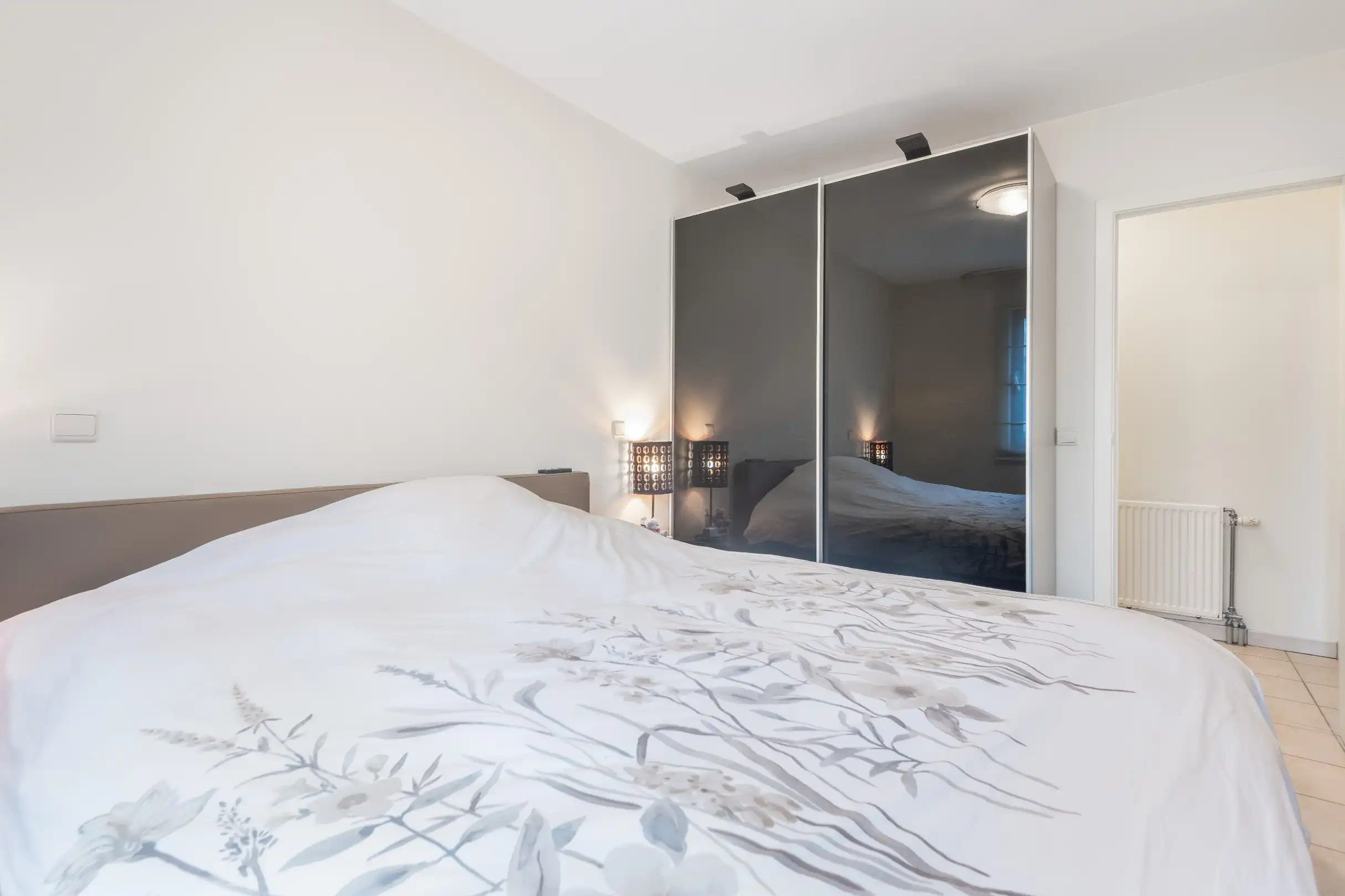 Heel centraal en verzorgd app. vlakbij het Van Bunnenplein. Parking mogelijk. foto 12