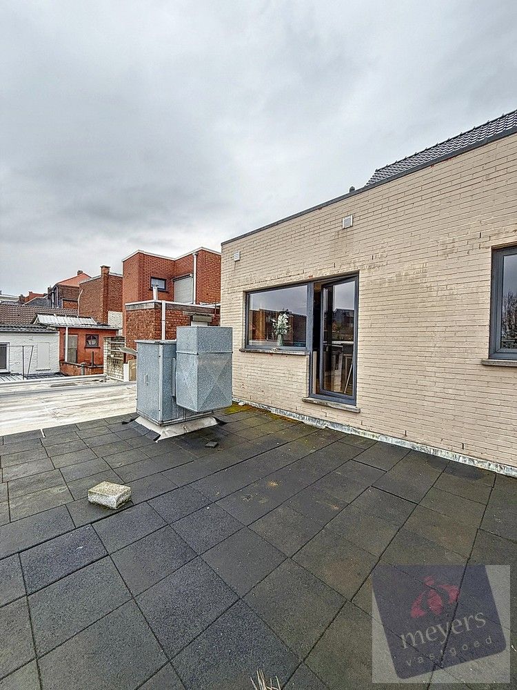 Handelspand met woonst – Naamsesteenweg 27, Sint-Truiden foto 16