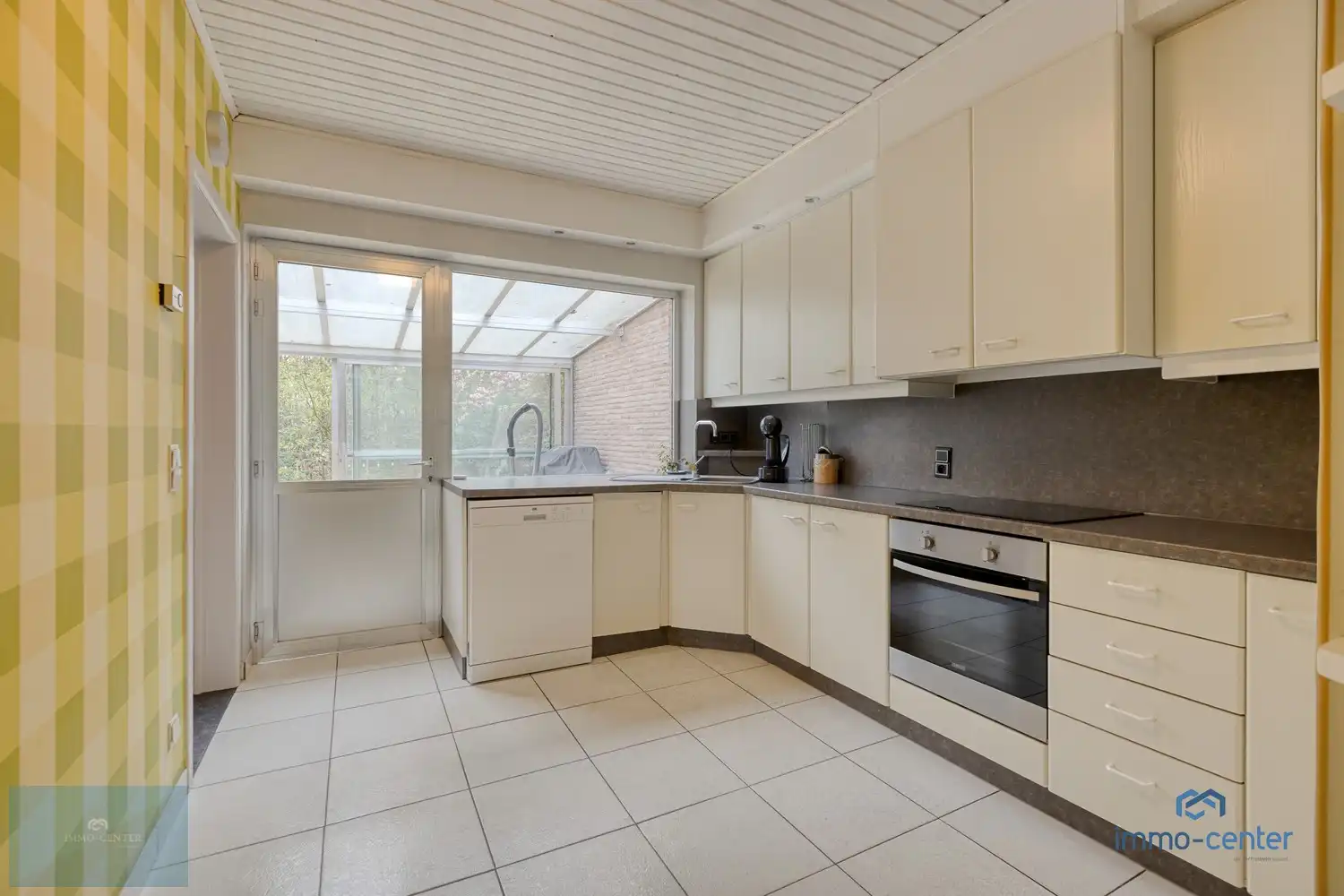 Ruime gezinswoning met tuin aan natuurgebied De Caetsweyers. foto 15