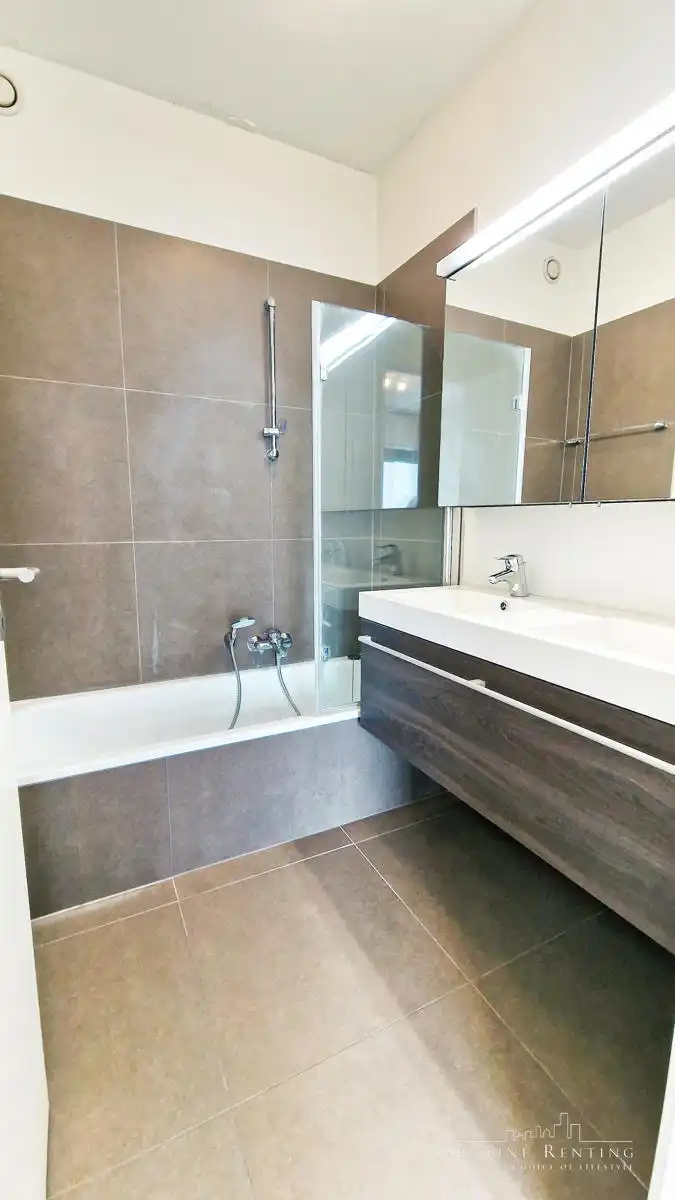 Prachtig appartement 1Kamer + terras (Brussel centrum) foto 14