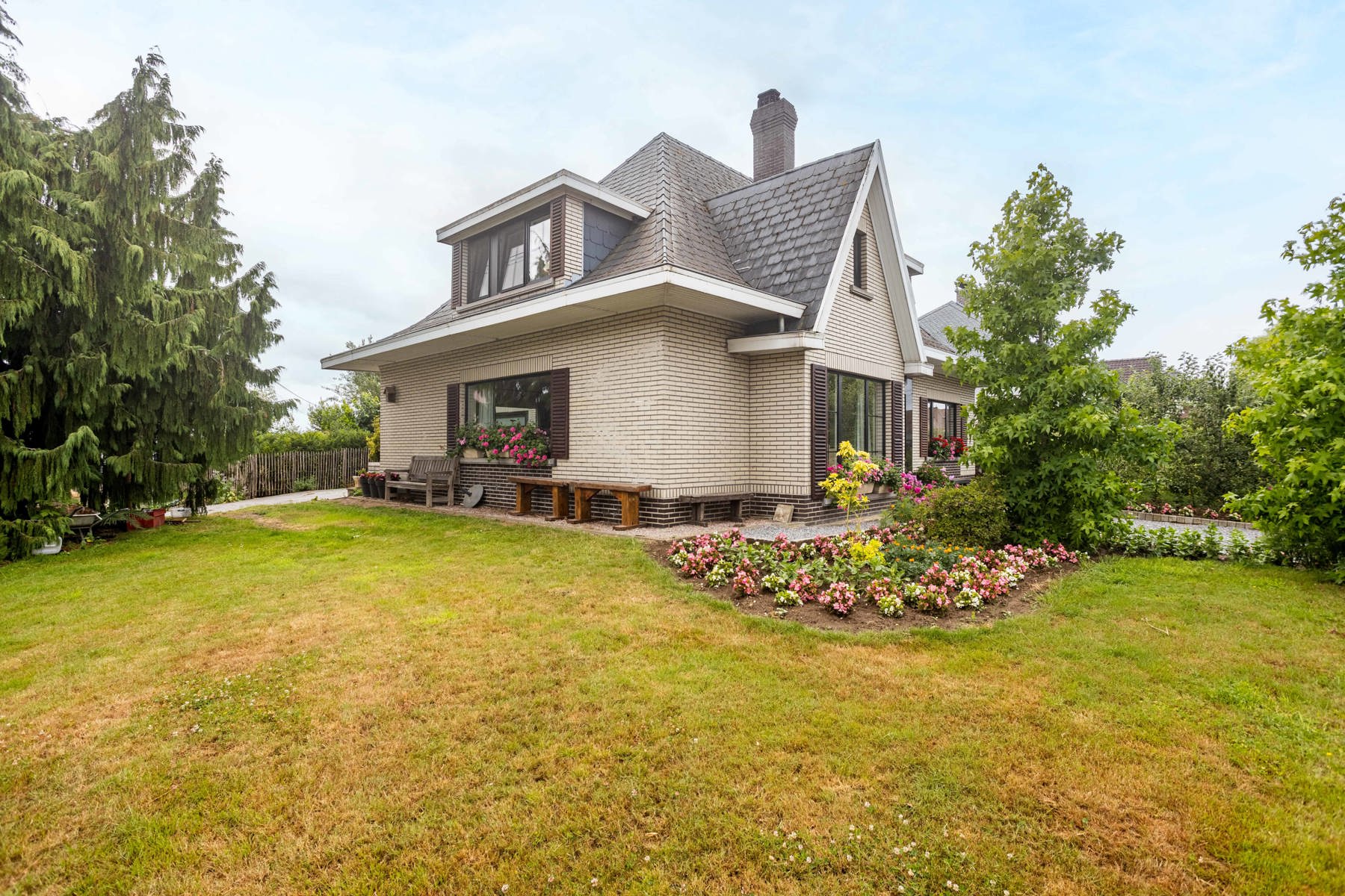 Aangename woning met 4slpk, tuin + garage  foto 21