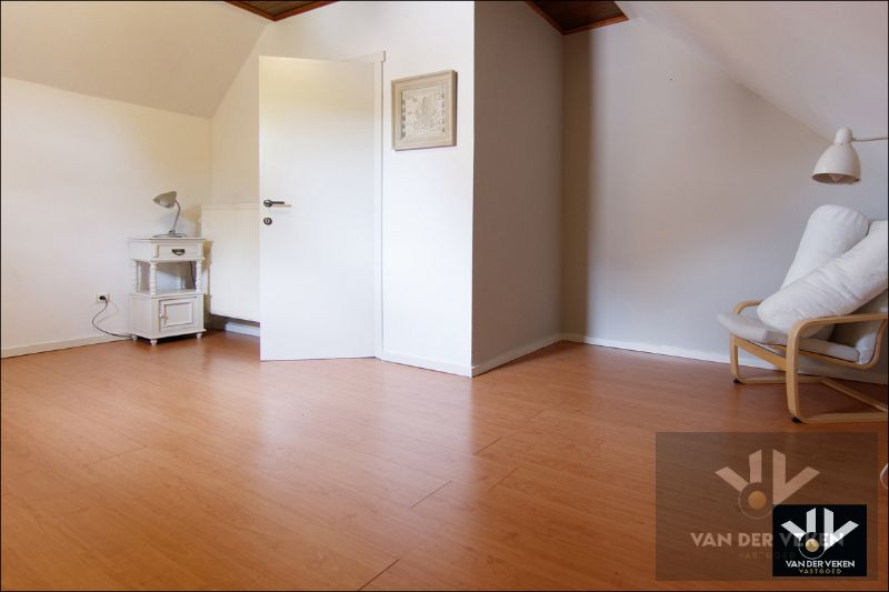 PERFECT ONDERHOUDEN, ENERGIEZUINIGE WONING OP MEER DAN 14 AREN! foto 39