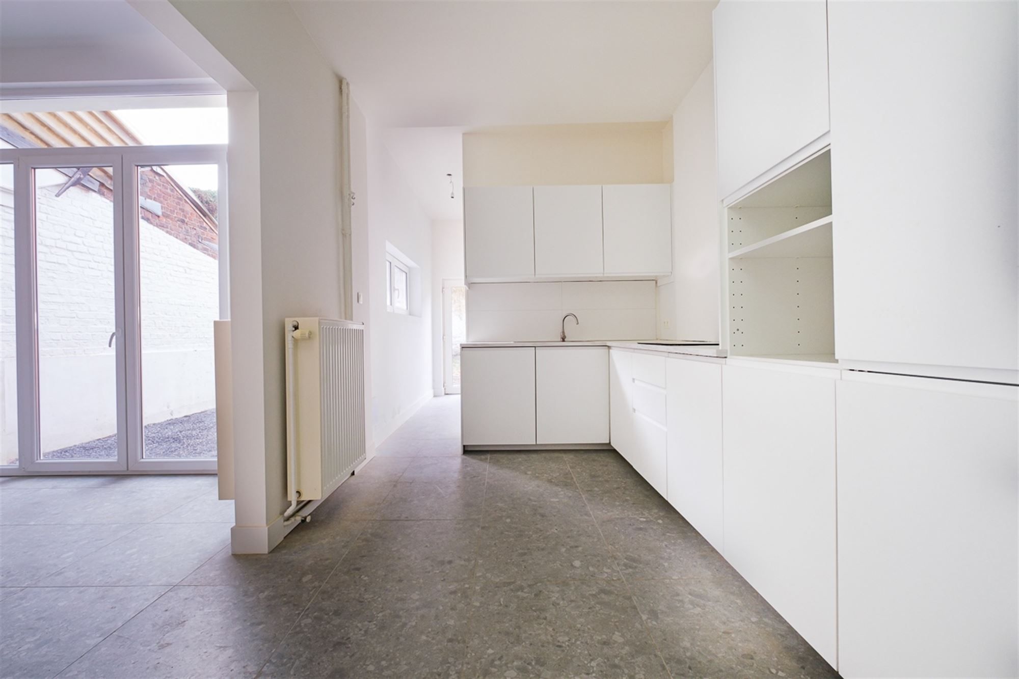 PRACHTIG HERENHUIS TE HUUR MET 4 SLKS IN HET CENTRUM VAN SINT-TRUIDEN  foto 10