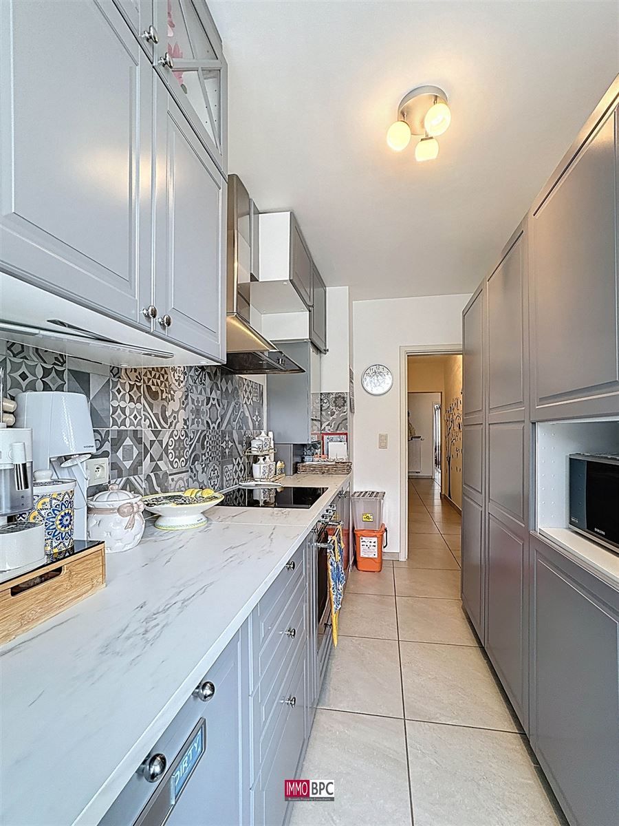 Instapklaar, ruim appartement met 2 slaapkamers, kelder en garage inbegrepen foto 14