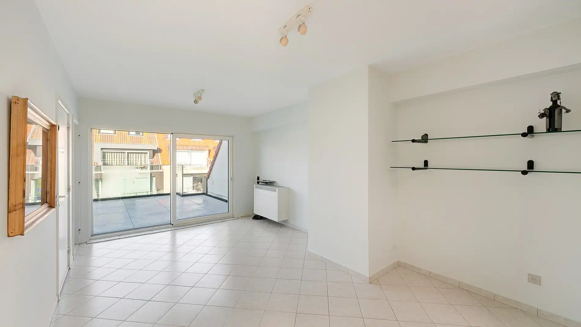 Penthouse te koop met ruim terras nabij het strand foto 8