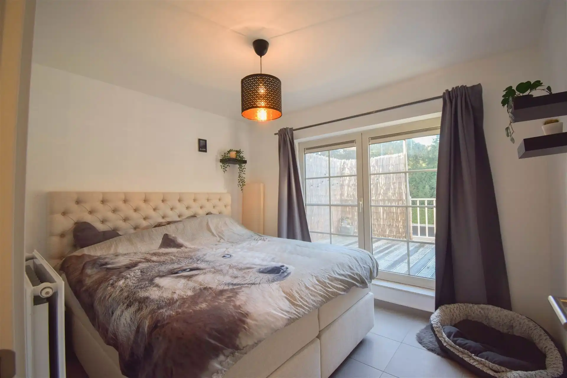 Instapklaar 2 slaapkamer appartement met garage foto 8