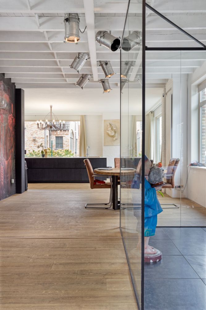 Vrijstaande loftwoning op een perceel van 620 m², 3 slaapkamers en een bijgebouw/schuur foto 5