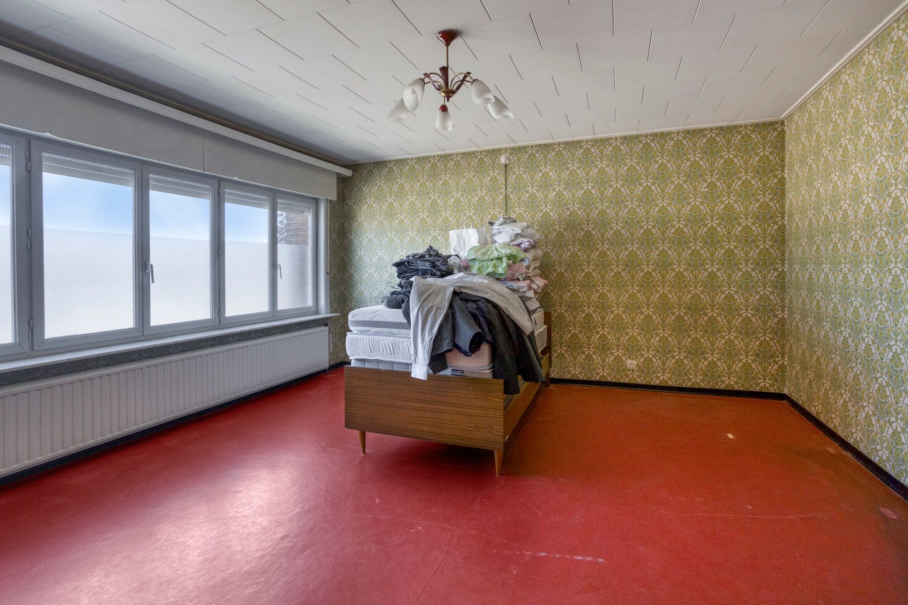 Te renoveren open bebouwing met zuidgerichte tuin foto 13