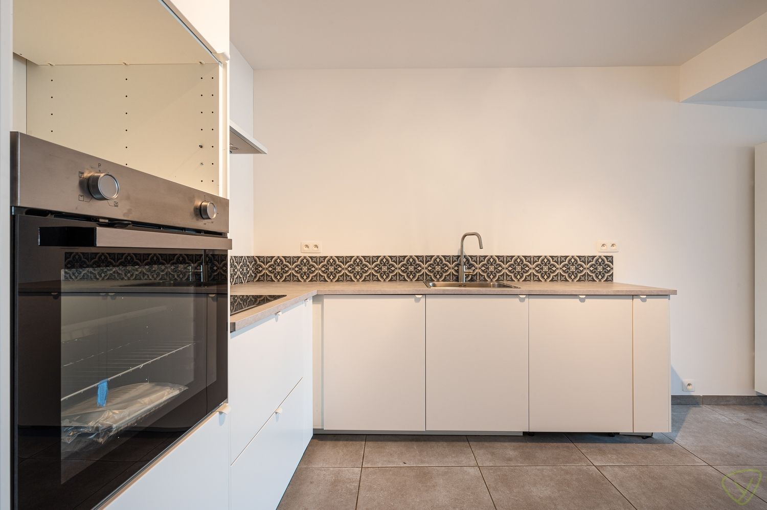 Gerenoveerde arbeiderswoning met drie slaapkamers en garagebox foto 4