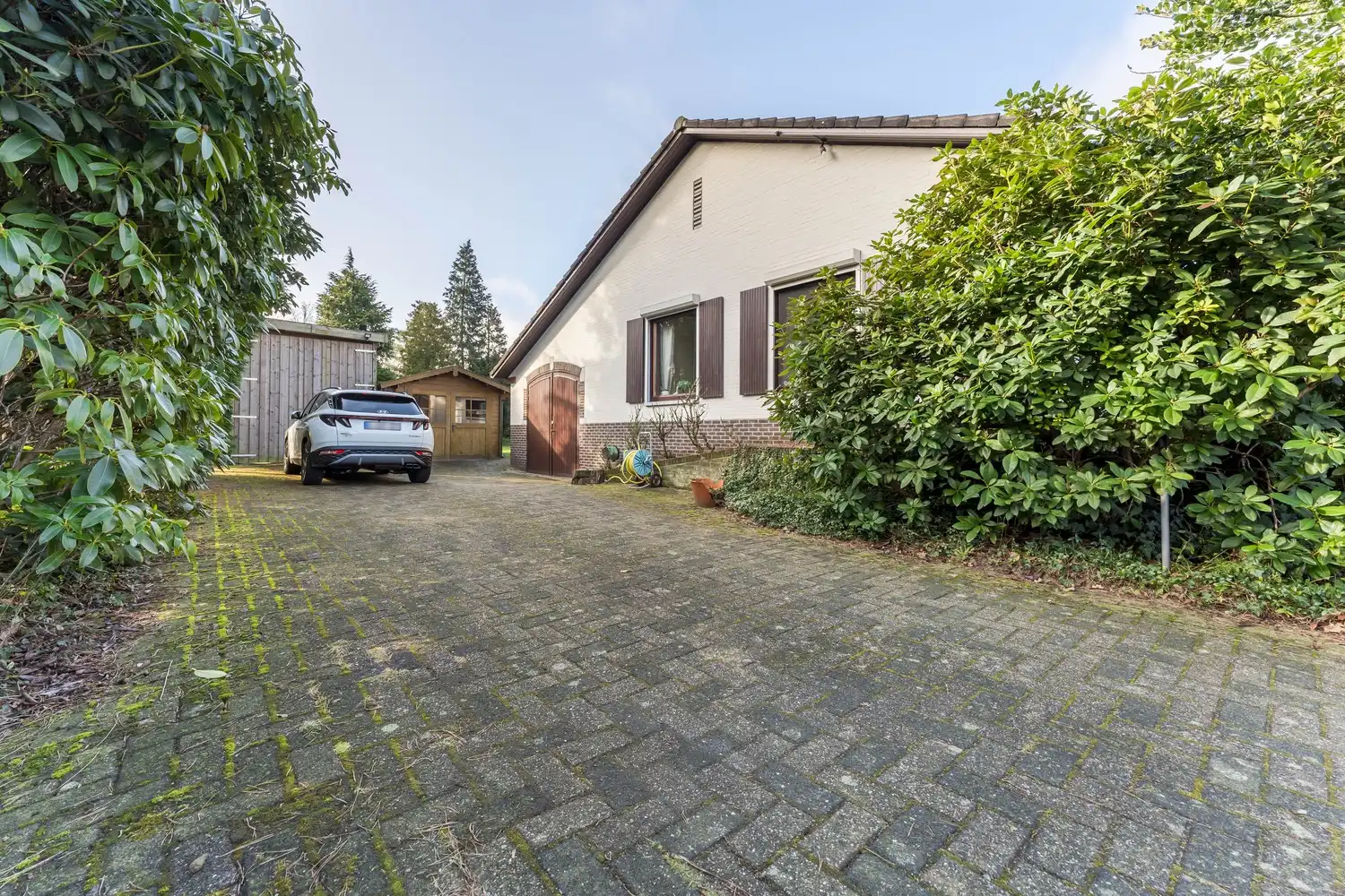 Te huur: Prachtige woning in het villapark Achel Statie op 1350m² foto 2